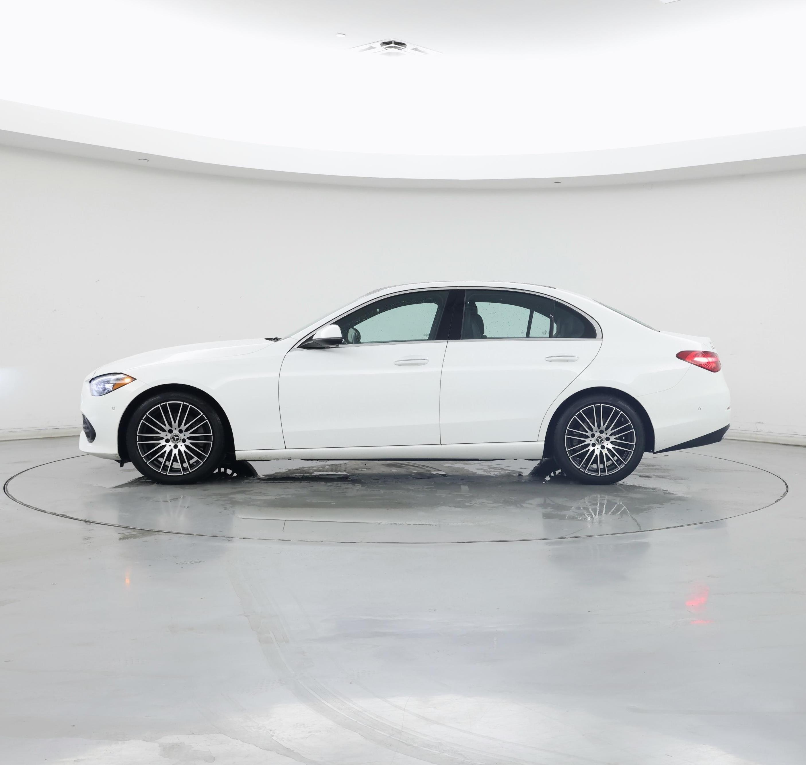 Thumbnail: 2024 Mercedes-Benz C-Class - 3