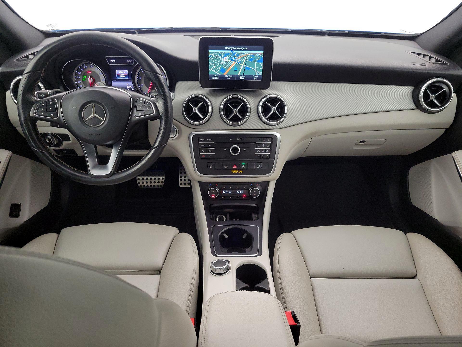 Thumbnail: 2016 Mercedes-Benz GLA - 9