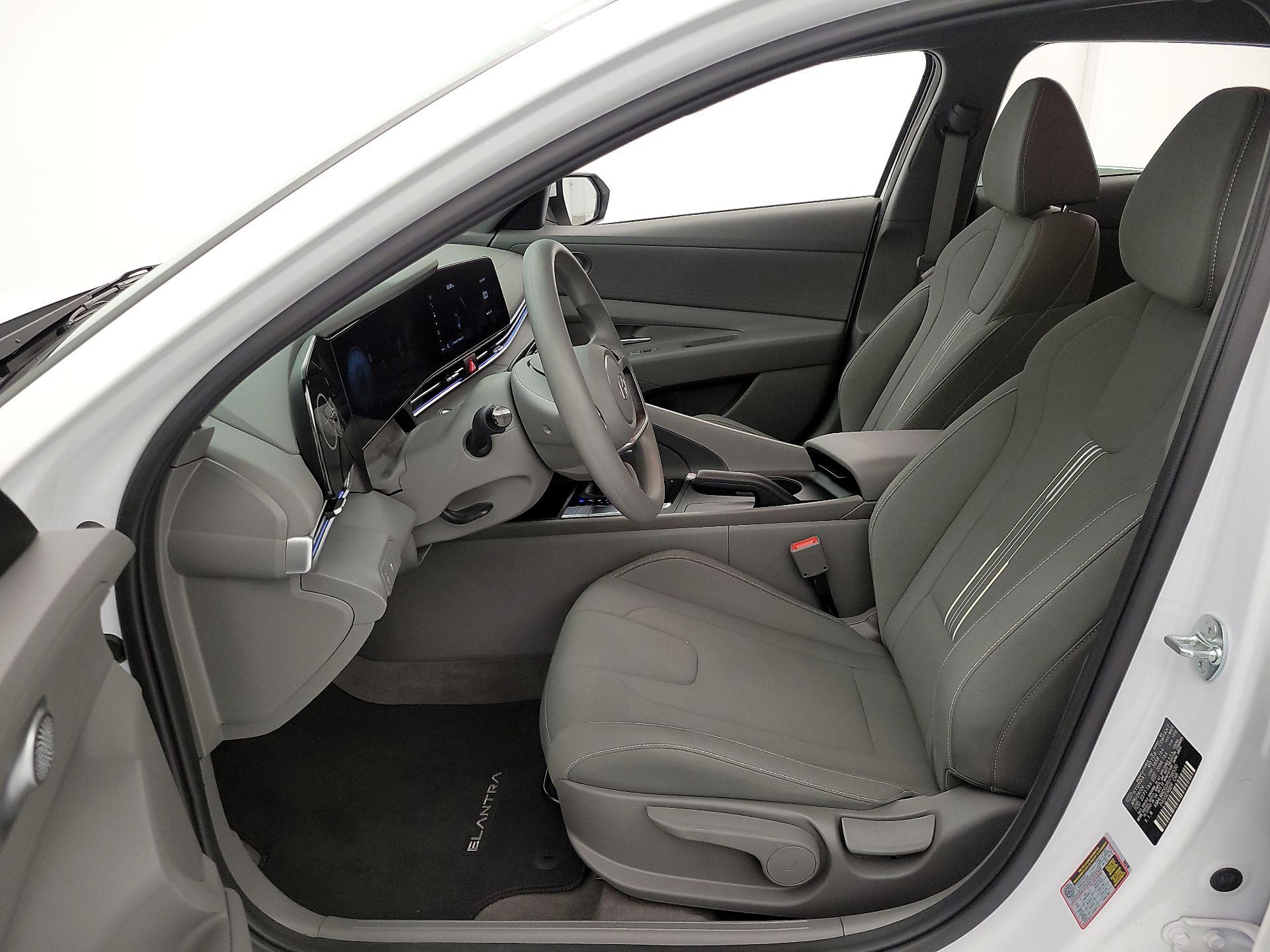 Thumbnail: 2024 Hyundai Elantra - 11