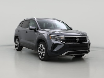 Gray 2024 Volkswagen Taos SE