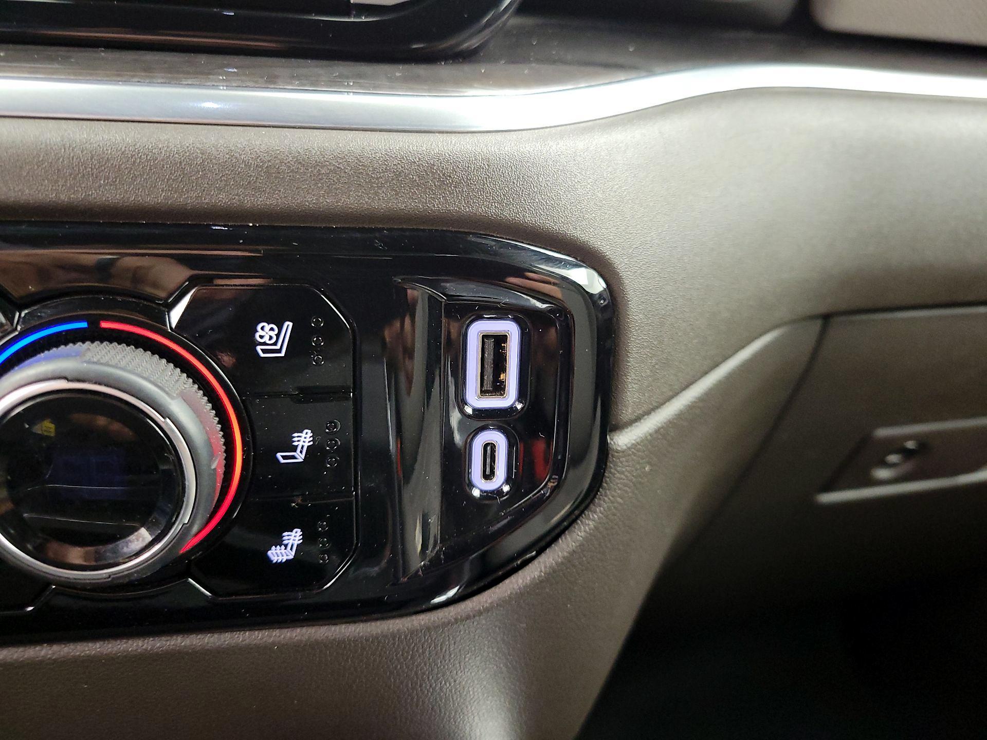 Thumbnail: 2024 Chevrolet Silverado 2500 - 19