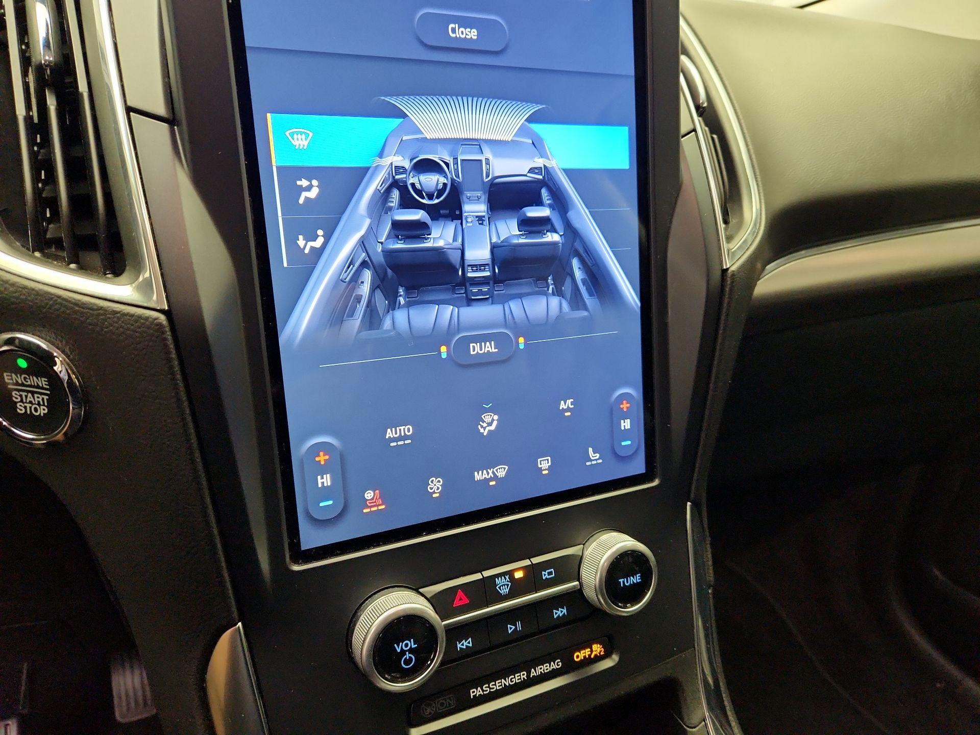 Thumbnail: 2022 Ford Edge - 17