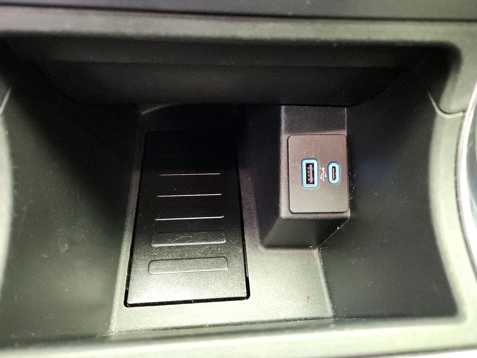 Thumbnail: 2022 Ford Edge - 19