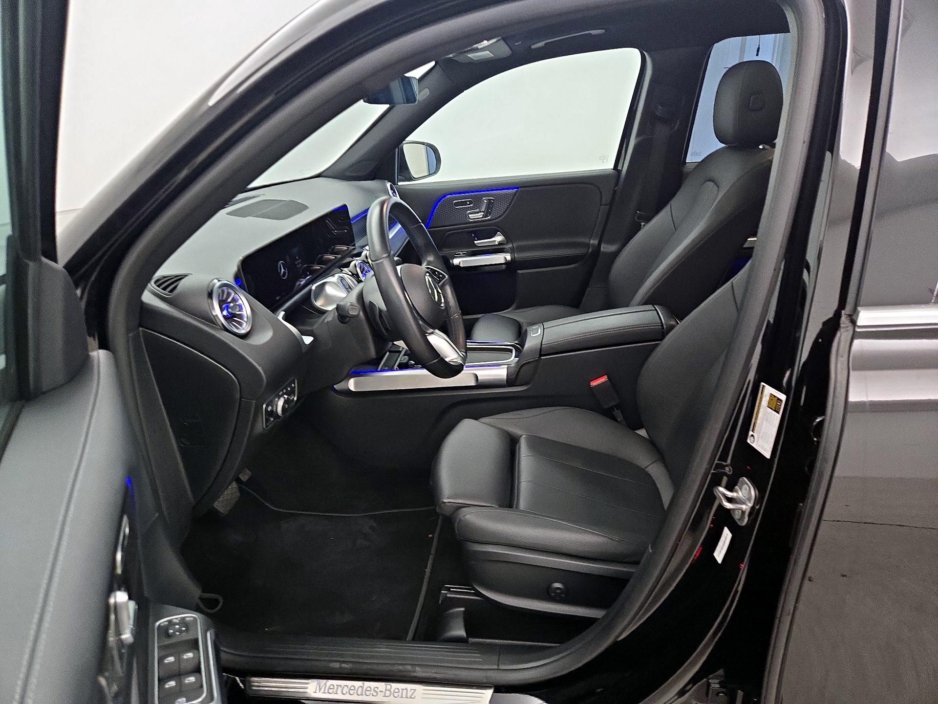 Thumbnail: 2024 Mercedes-Benz GLB - 11