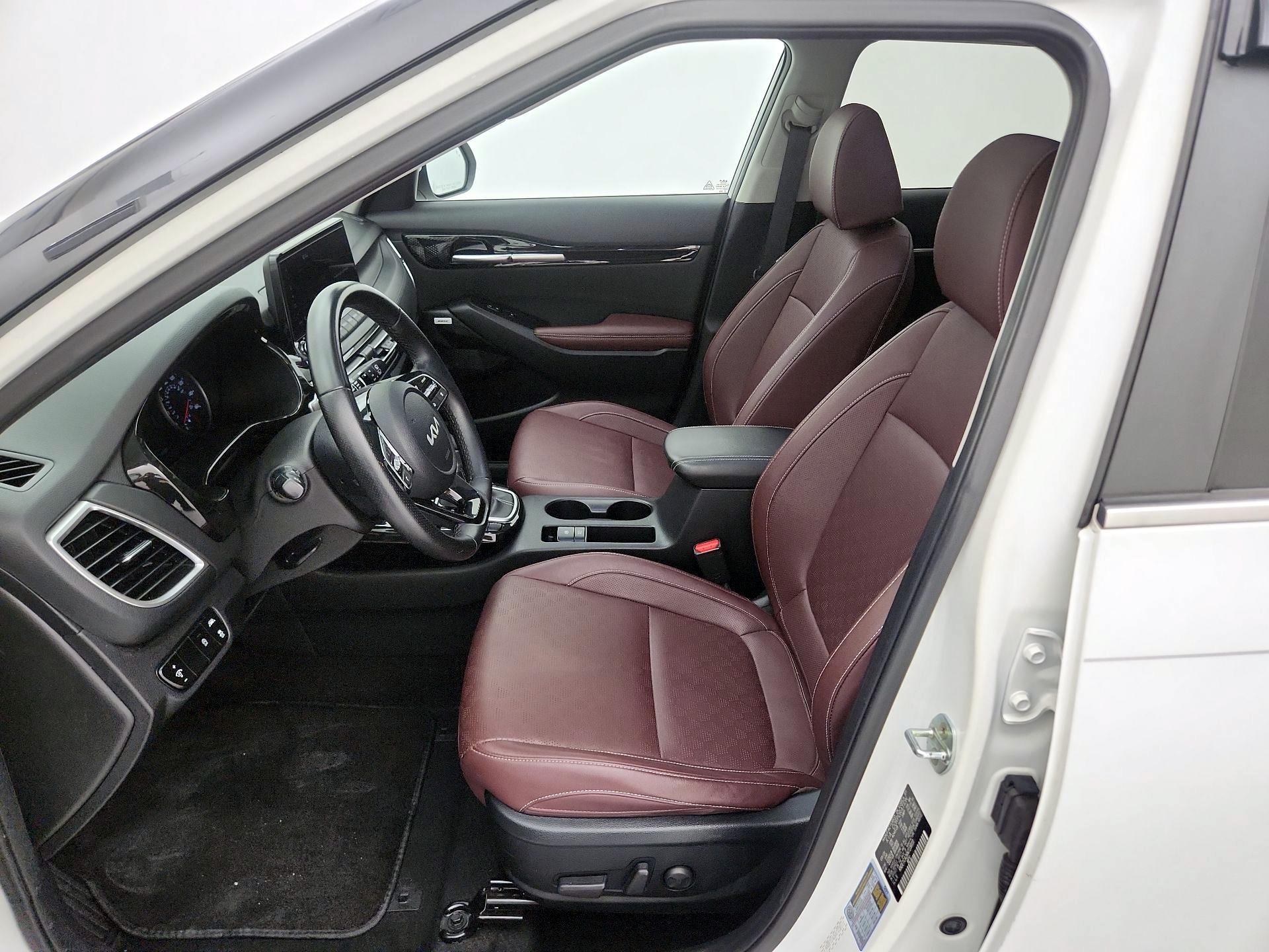 Thumbnail: 2022 Kia Seltos - 11