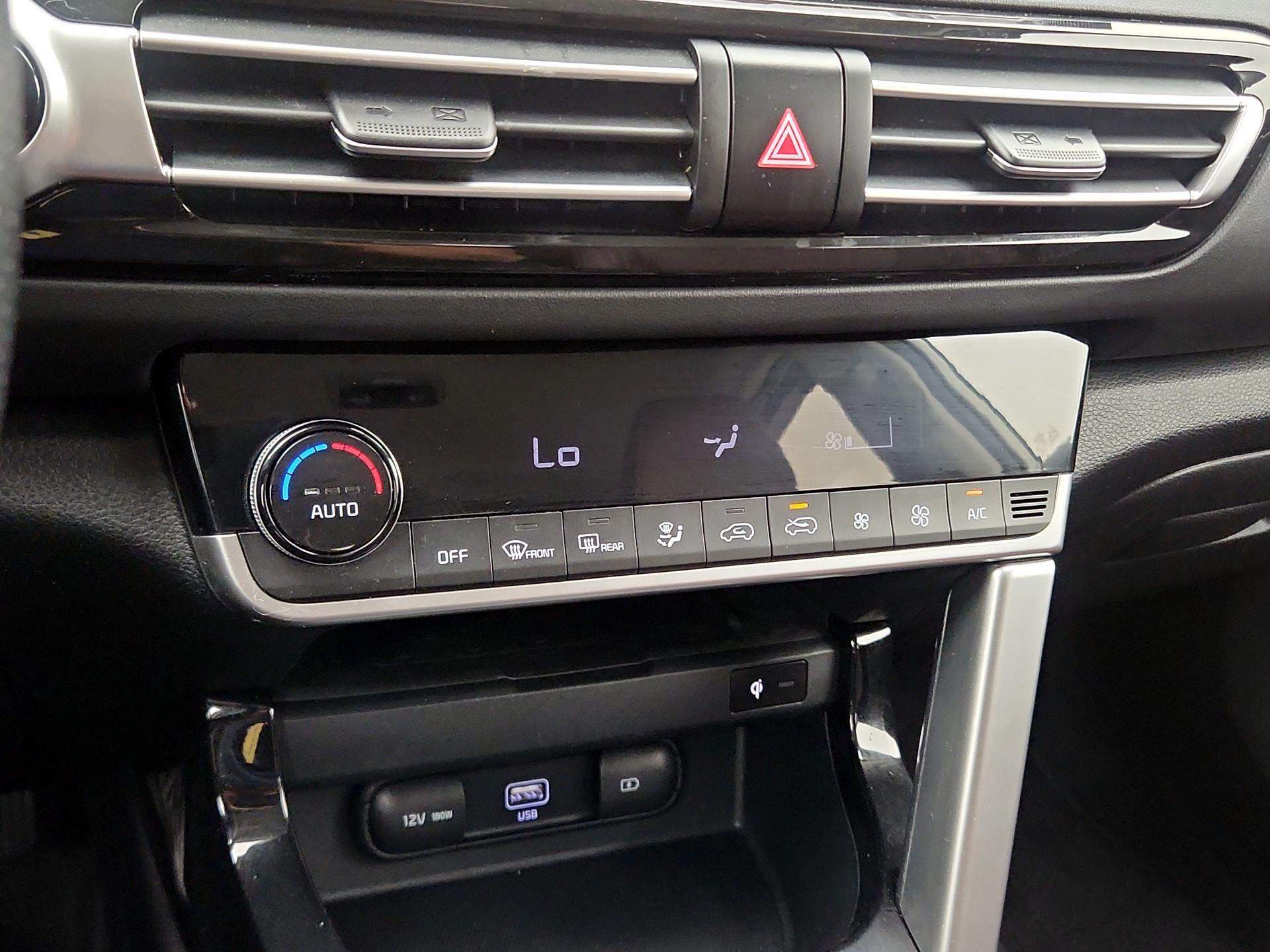 Thumbnail: 2022 Kia Seltos - 17