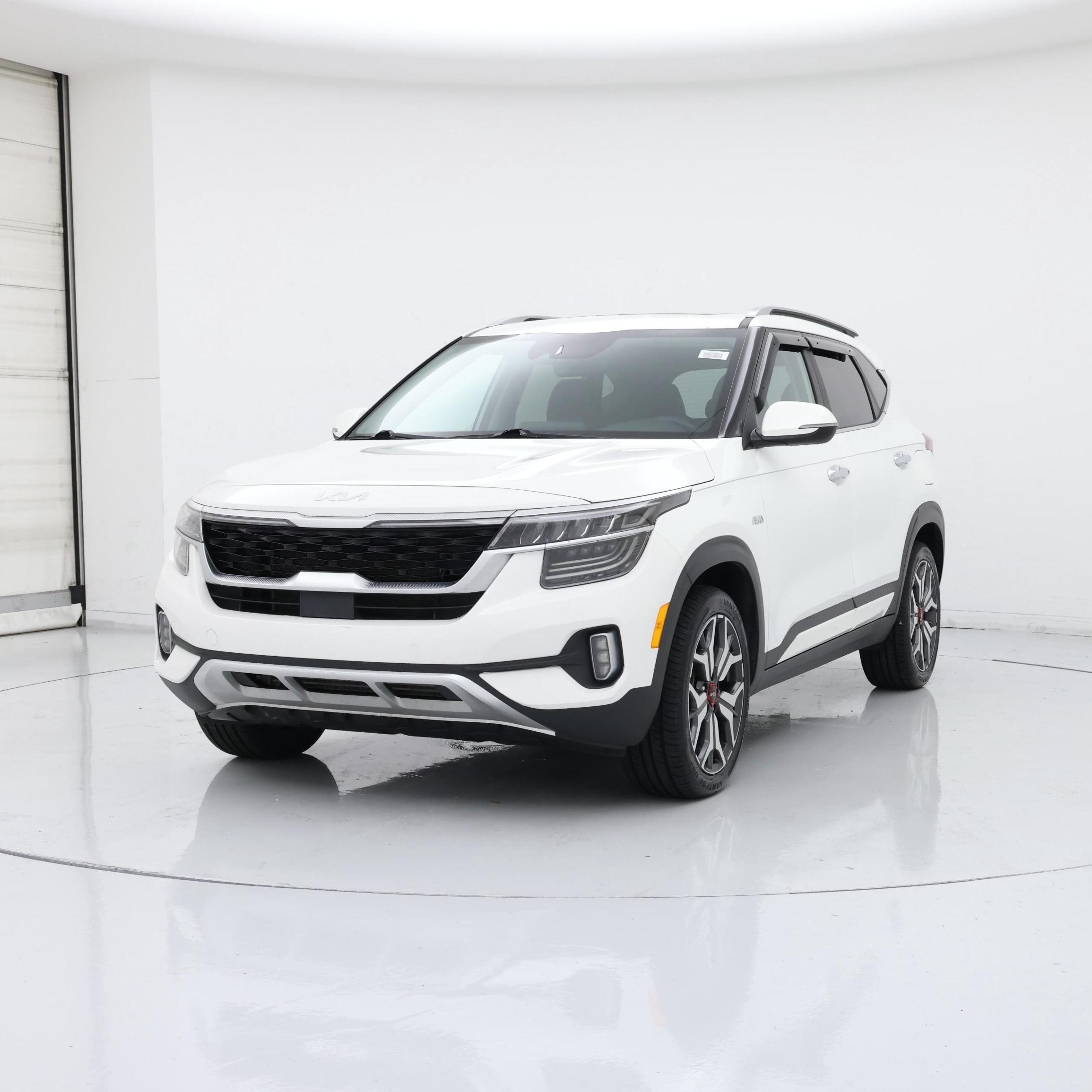 Thumbnail: 2022 Kia Seltos - 4