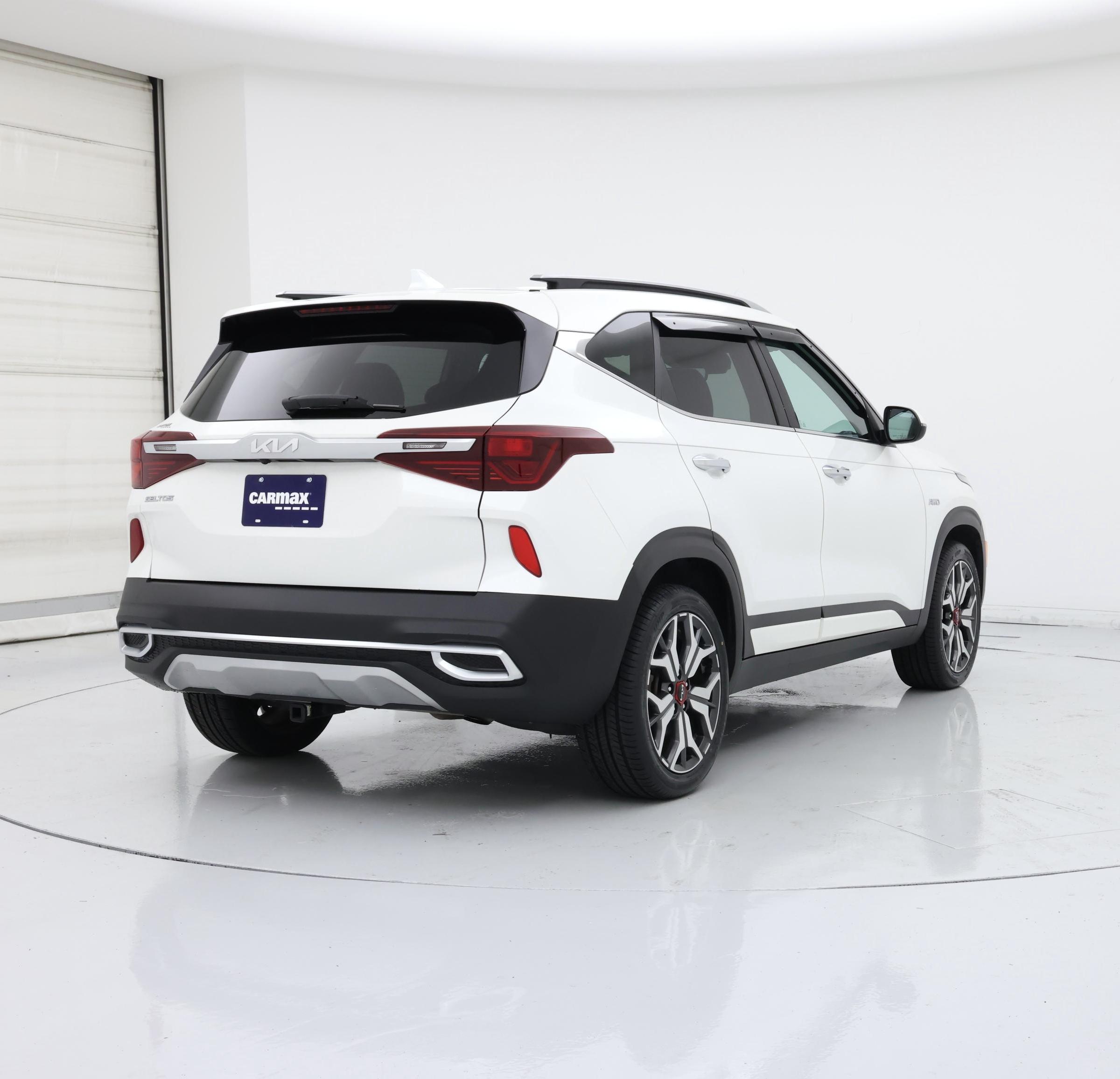 Thumbnail: 2022 Kia Seltos - 8