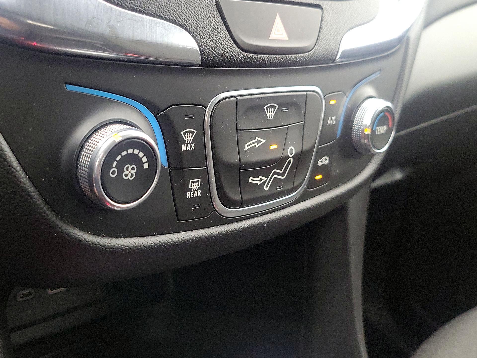 Thumbnail: 2020 Chevrolet Equinox - 16