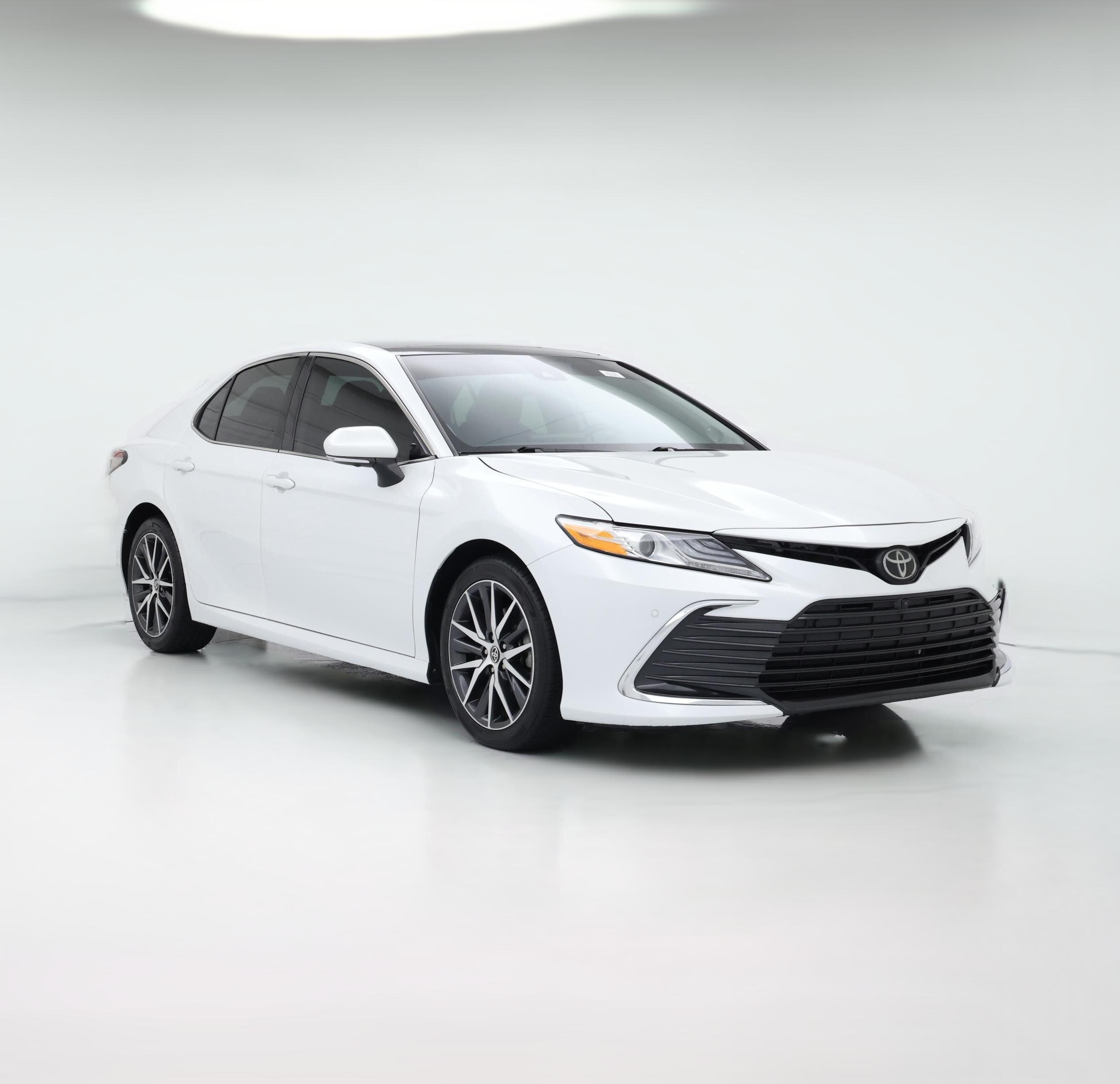 Thumbnail: 2022 Toyota Camry - 1