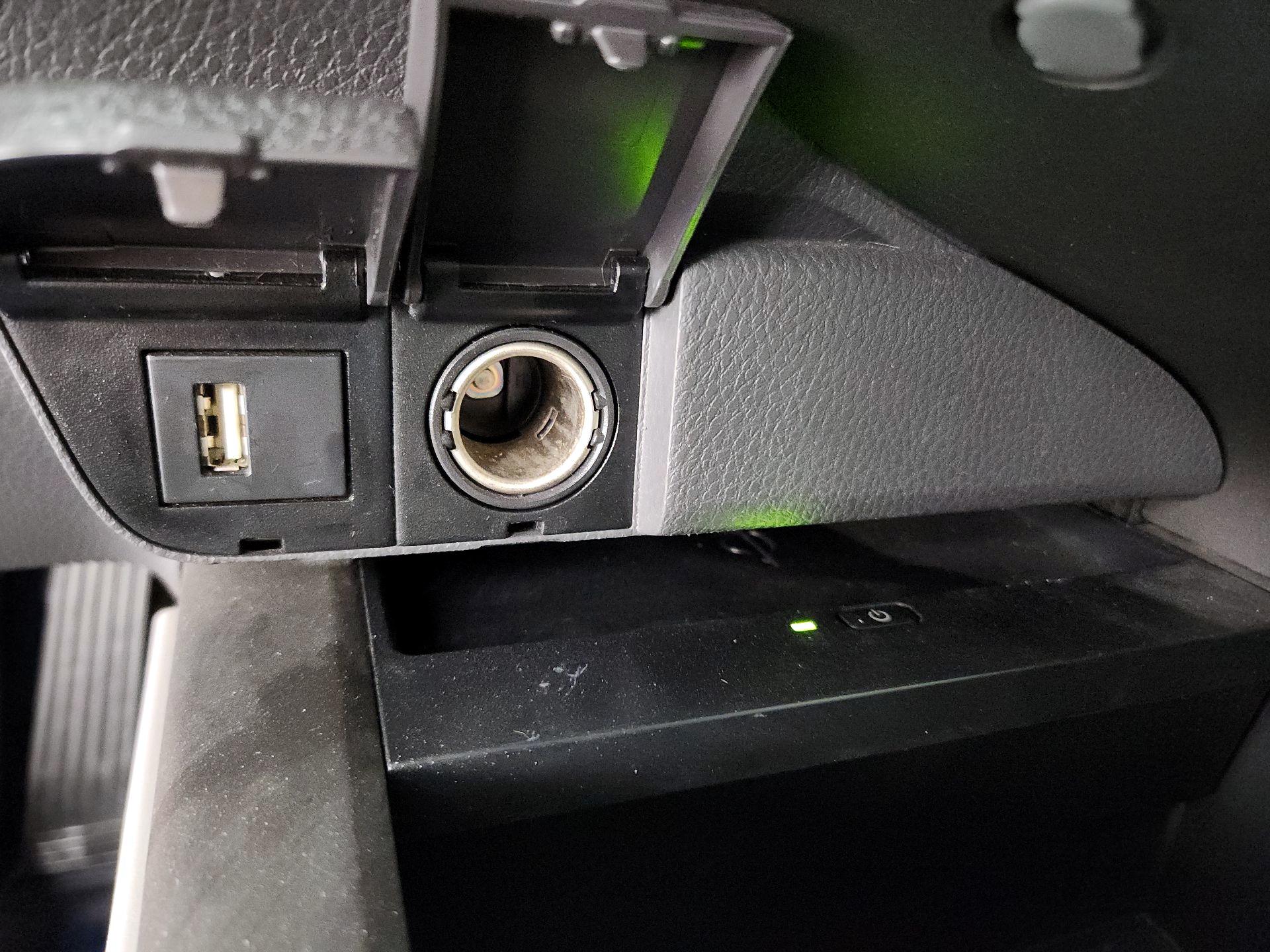 Thumbnail: 2022 Toyota Camry - 18