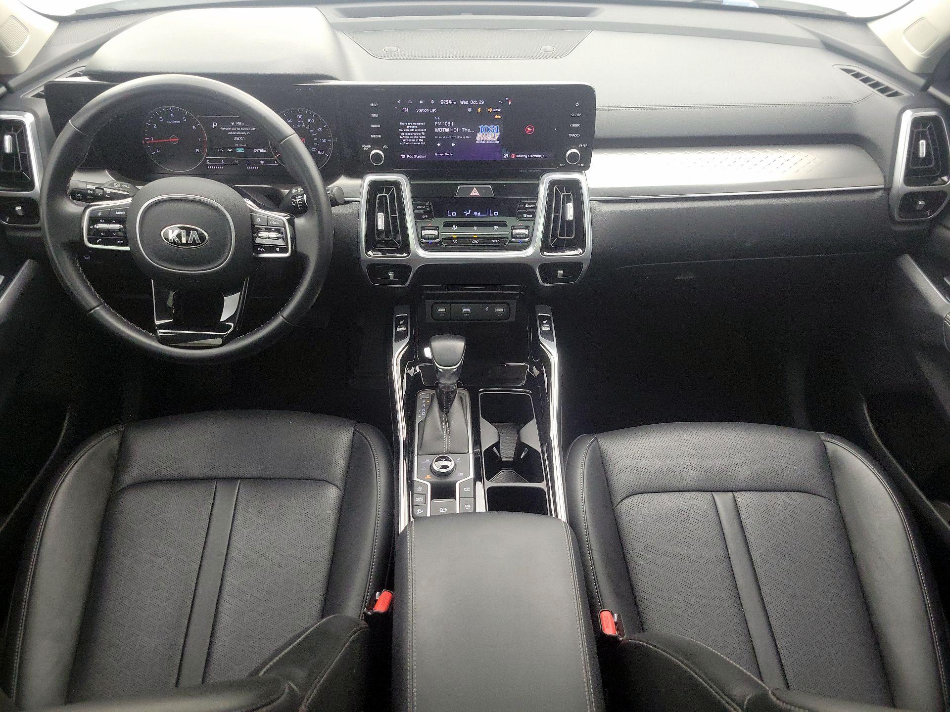 Thumbnail: 2021 Kia Sorento - 9