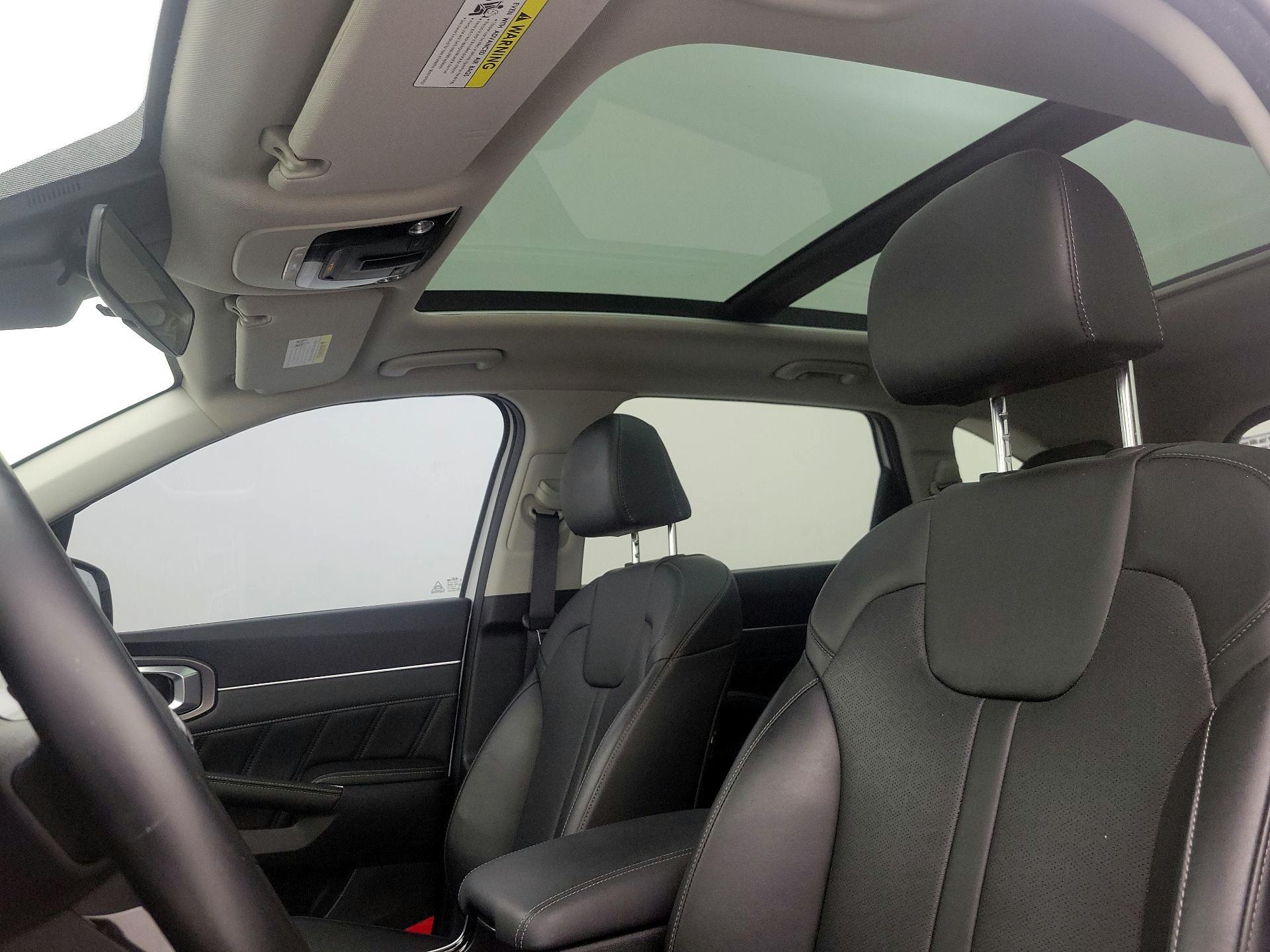 Thumbnail: 2021 Kia Sorento - 19