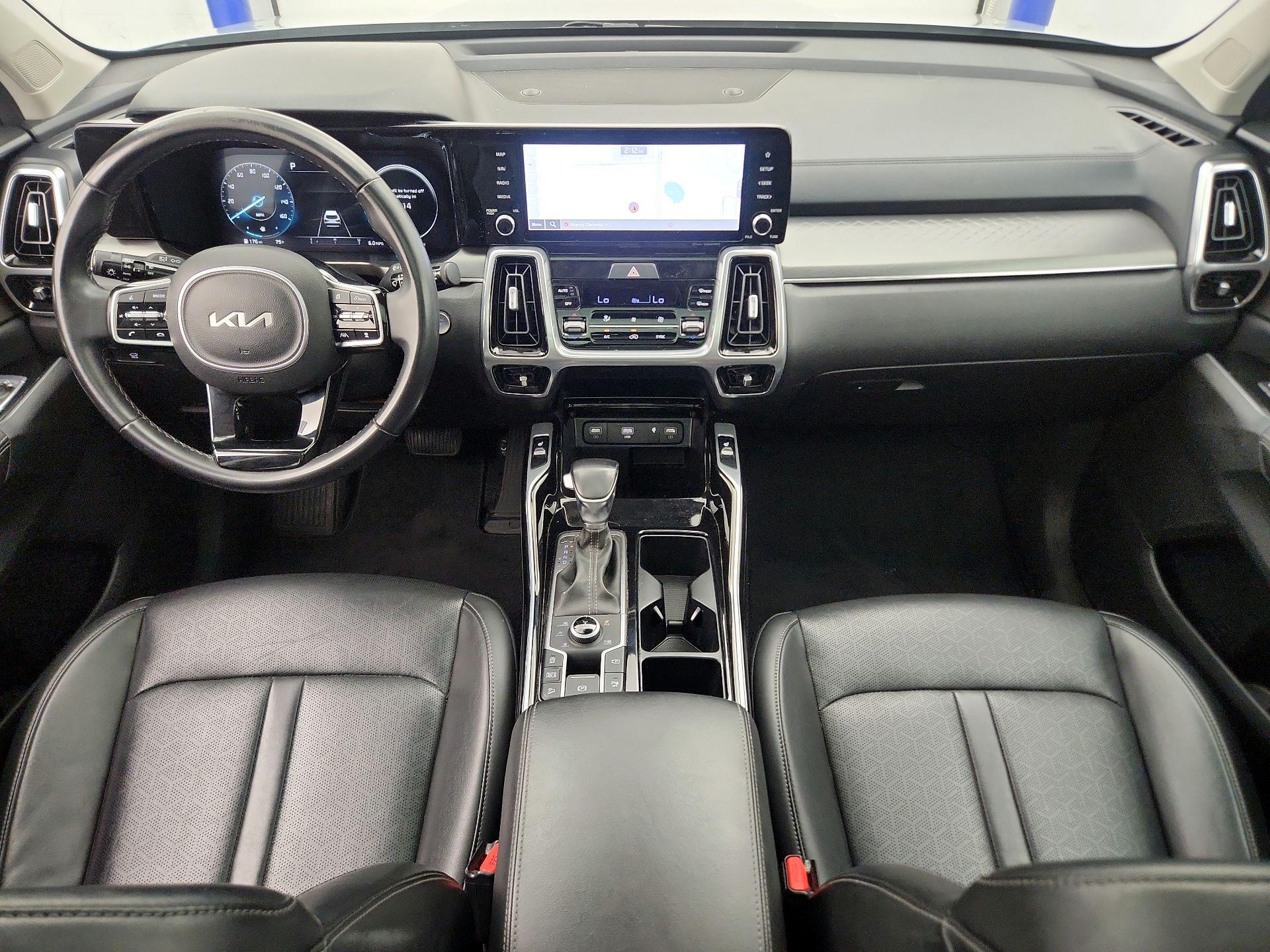 Thumbnail: 2023 Kia Sorento - 9