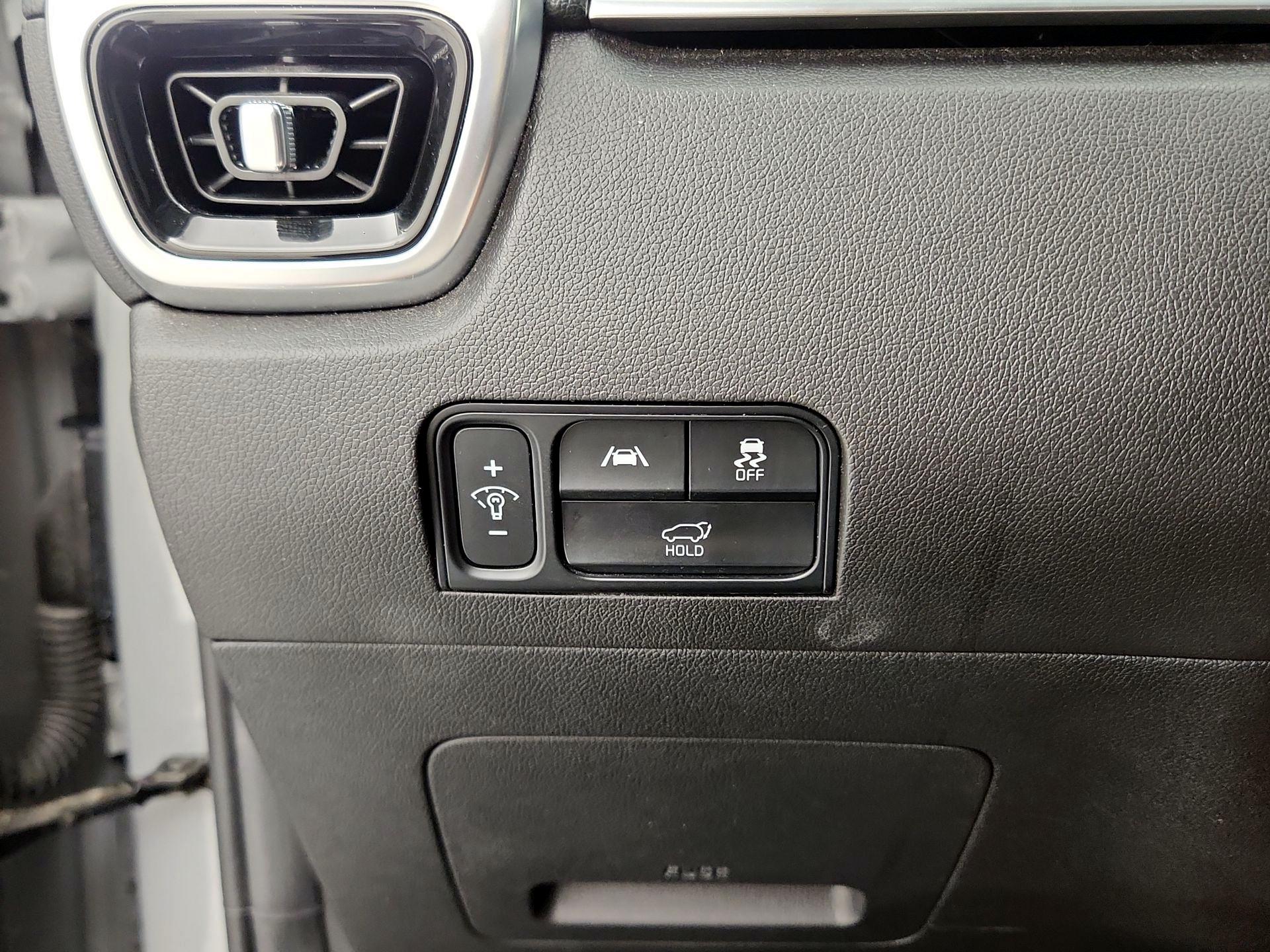 Thumbnail: 2023 Kia Sorento - 13