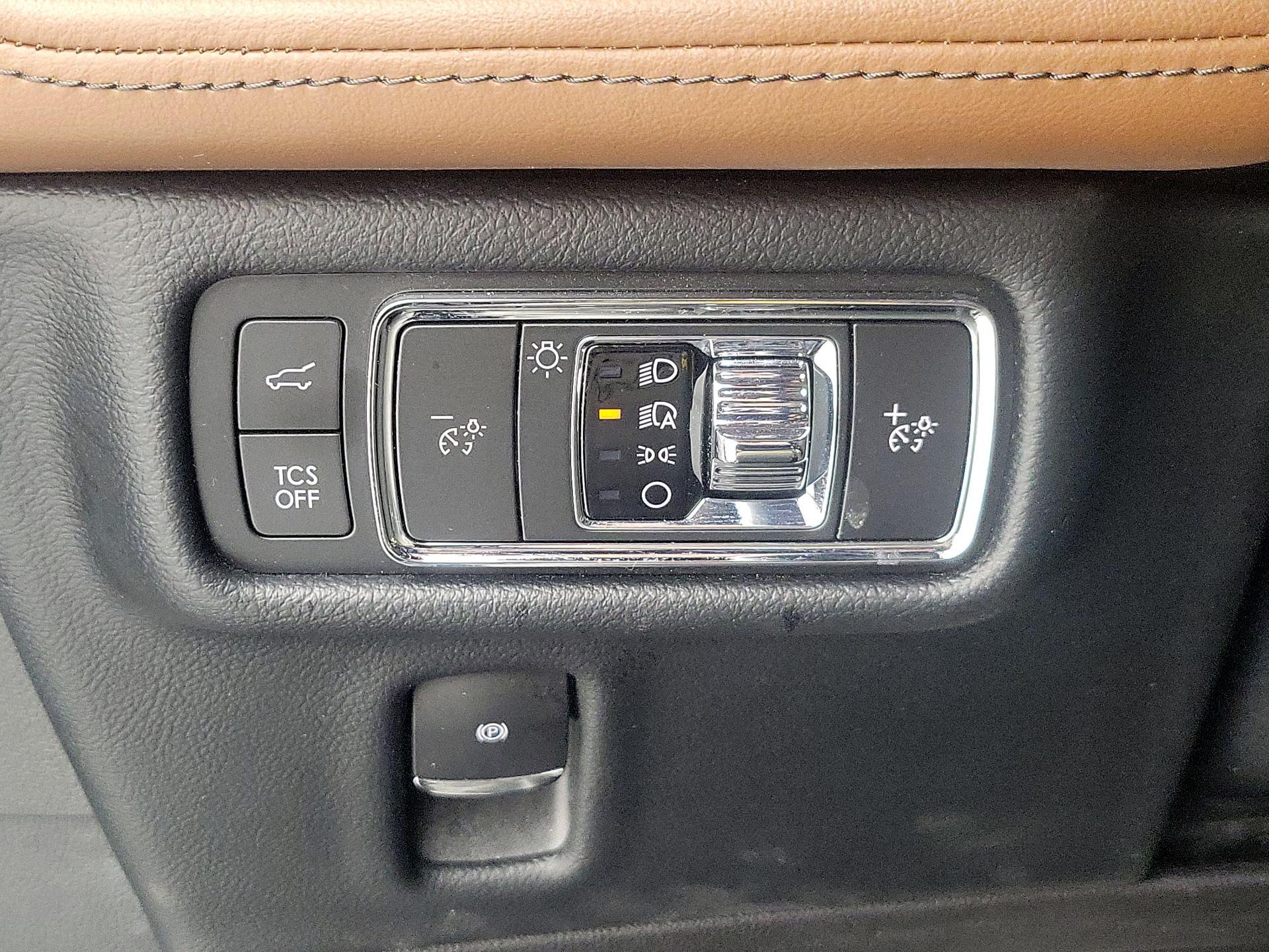 Thumbnail: 2021 Lincoln Nautilus - 13