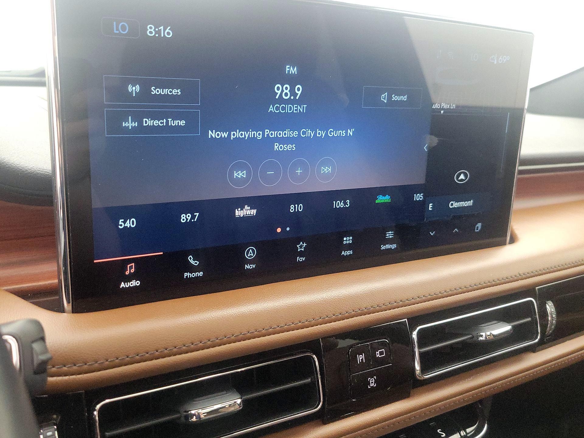 Thumbnail: 2021 Lincoln Nautilus - 16