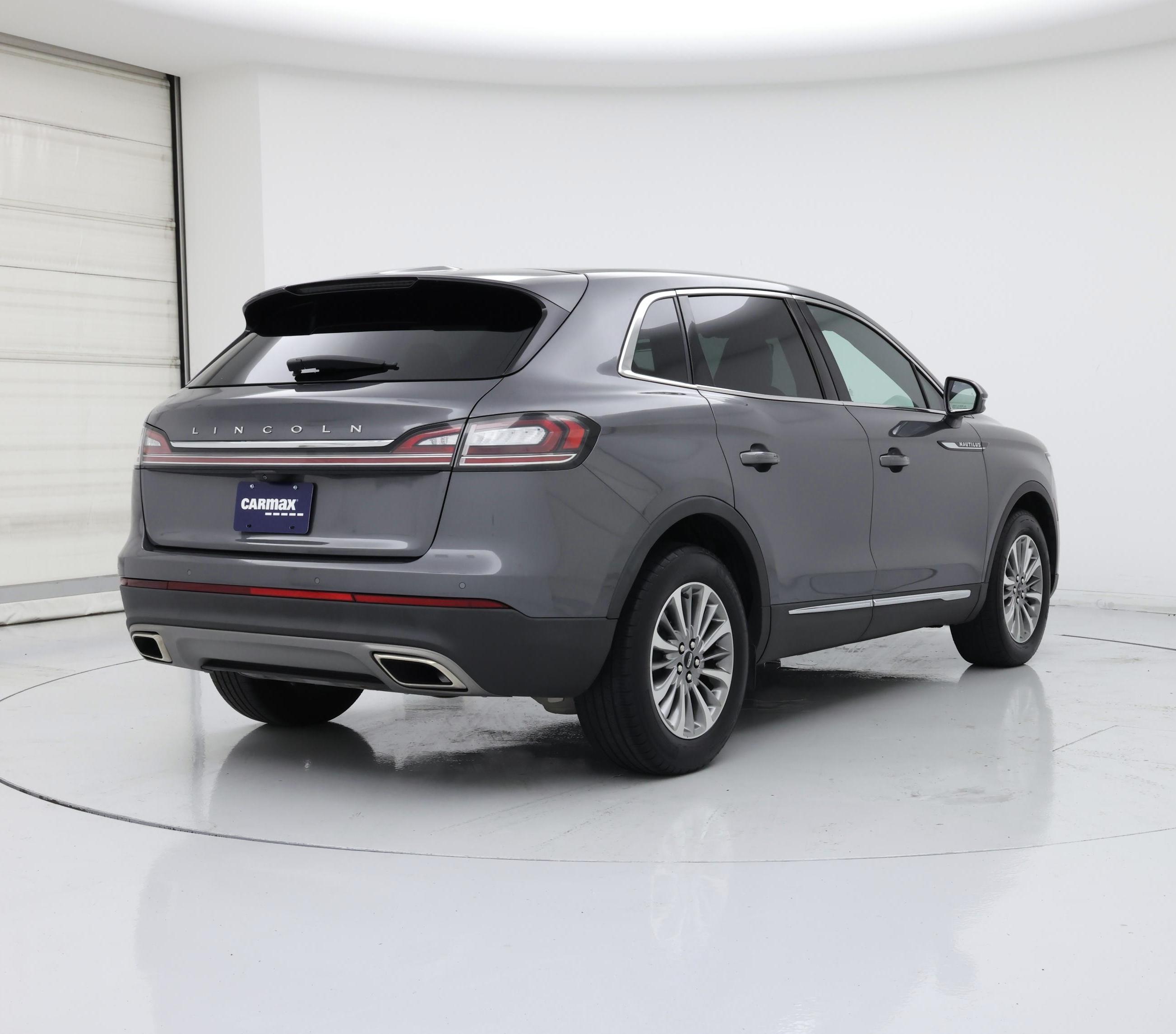 Thumbnail: 2021 Lincoln Nautilus - 8