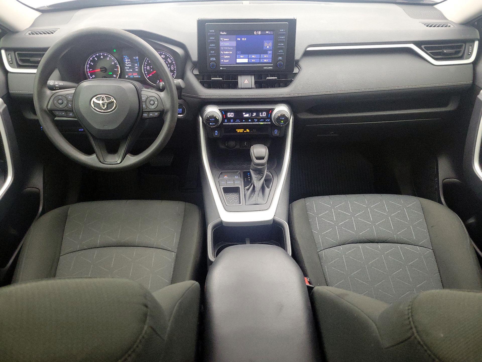 Thumbnail: 2022 Toyota RAV4 - 9