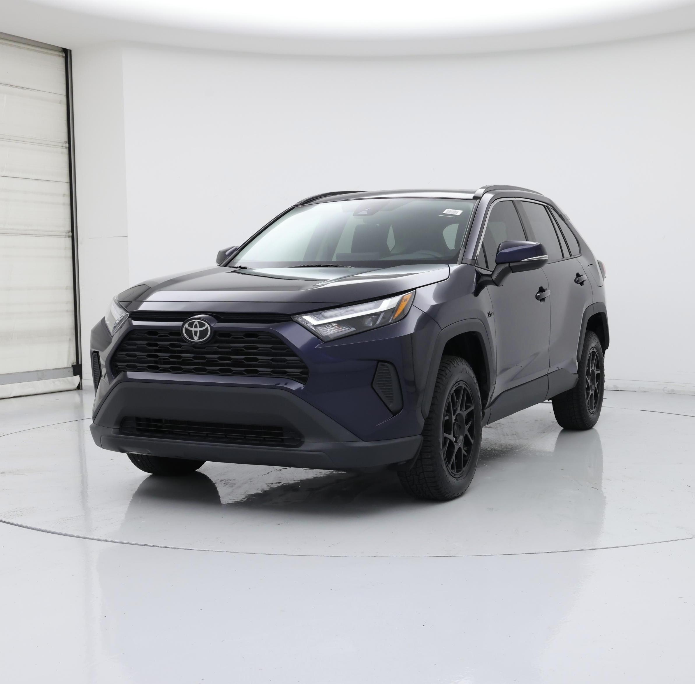 Thumbnail: 2022 Toyota RAV4 - 4
