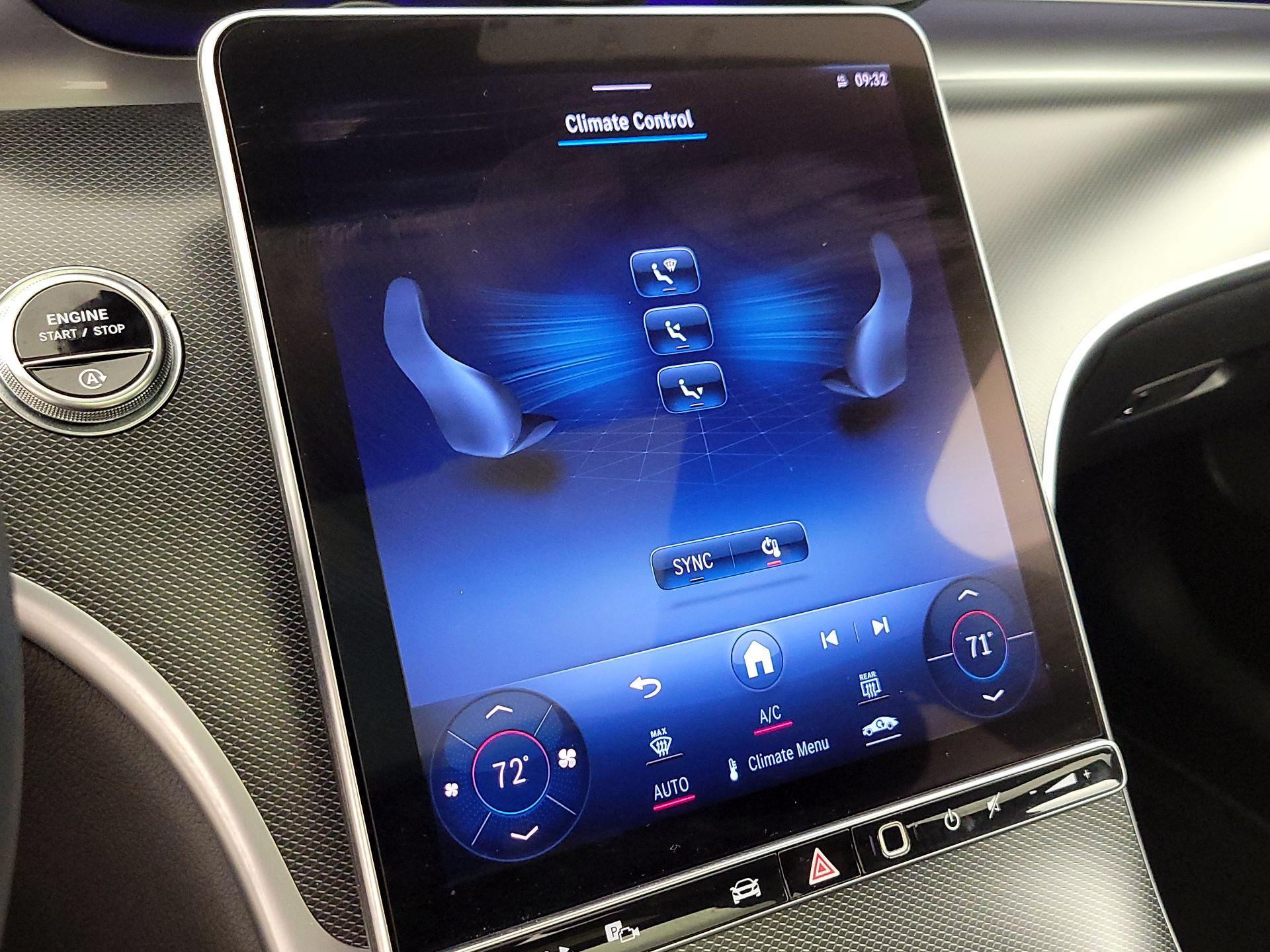 Thumbnail: 2024 Mercedes-Benz C-Class - 16