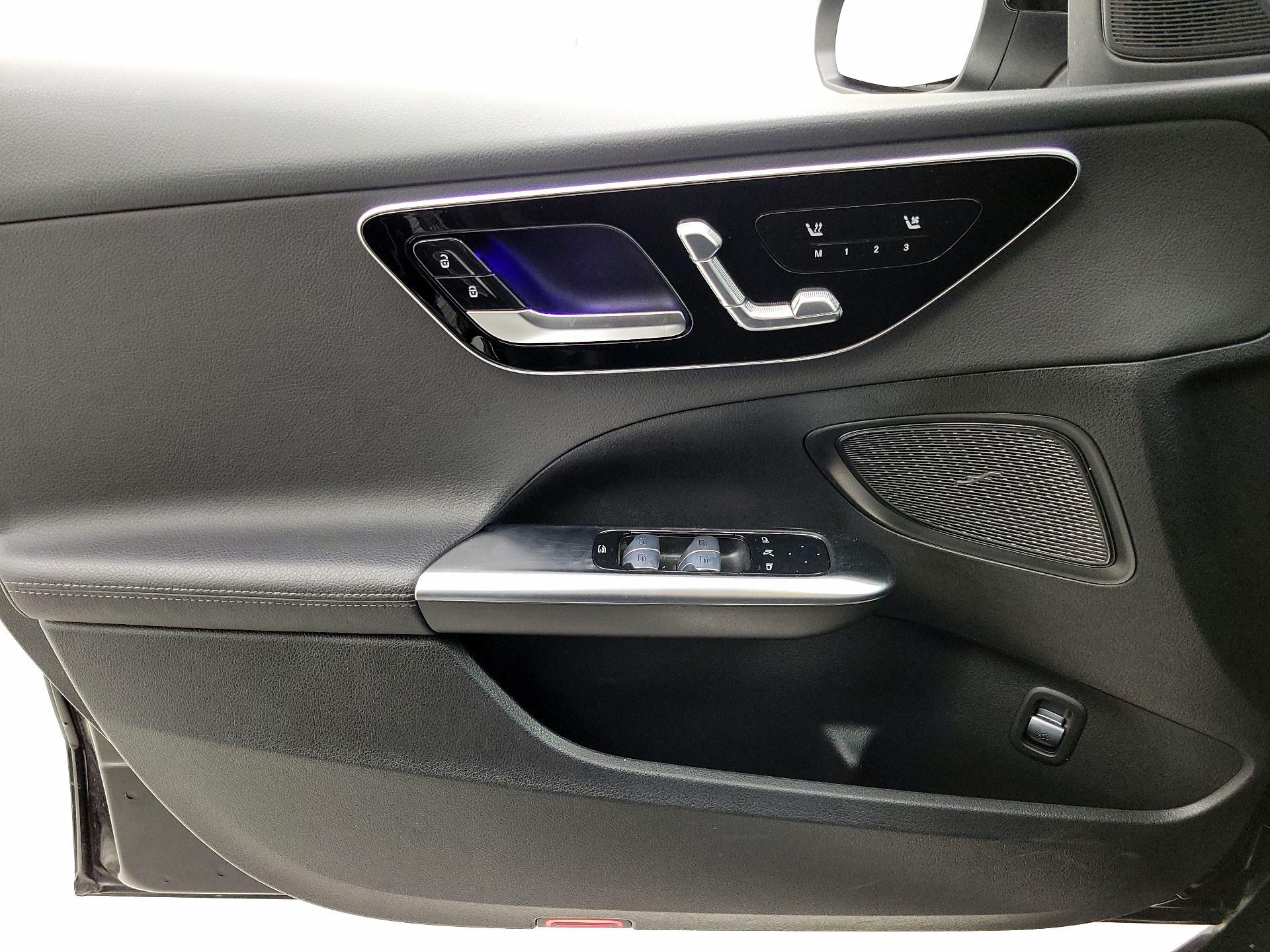 Thumbnail: 2024 Mercedes-Benz C-Class - 12