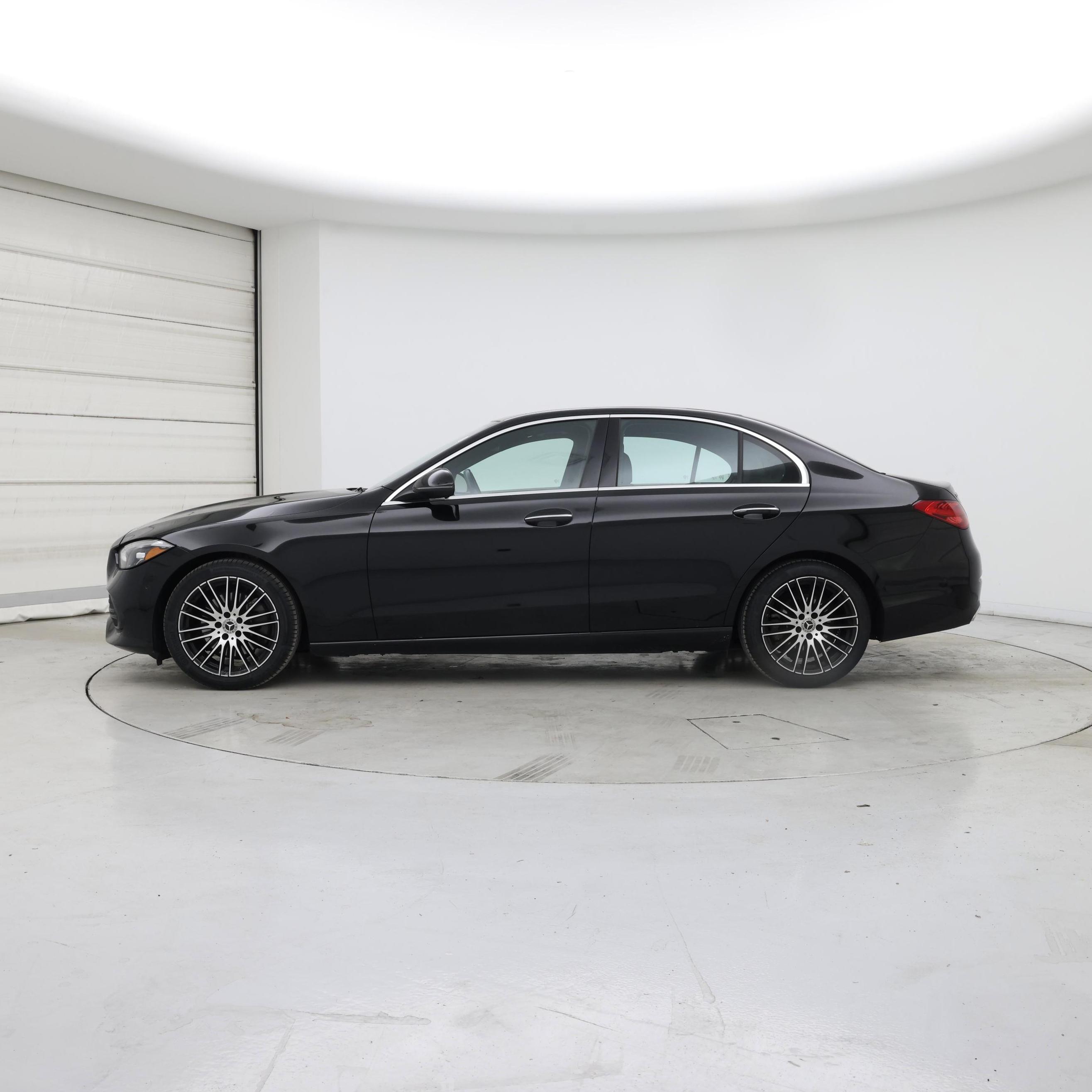 Thumbnail: 2024 Mercedes-Benz C-Class - 3