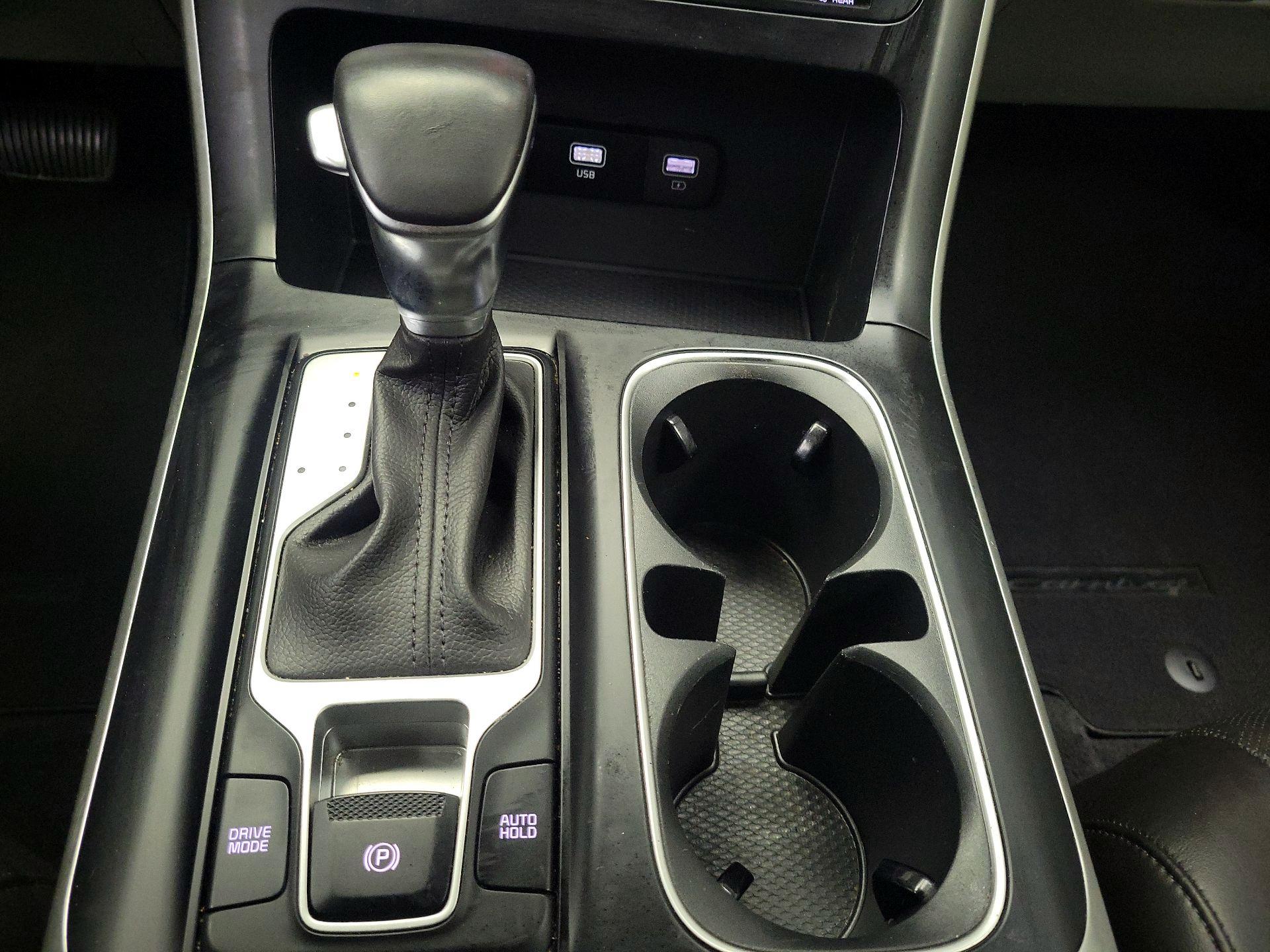 Thumbnail: 2024 Kia Carnival - 17