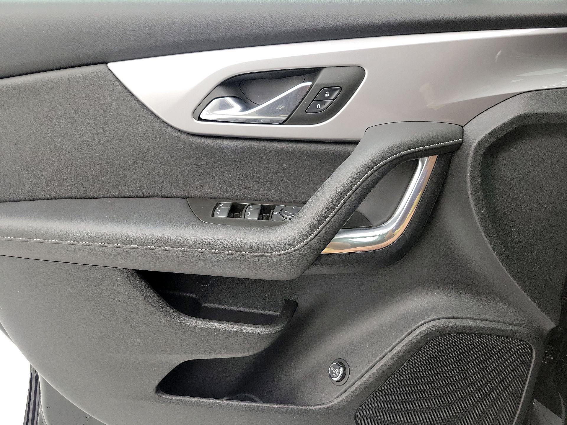 Thumbnail: 2023 Chevrolet Blazer - 12