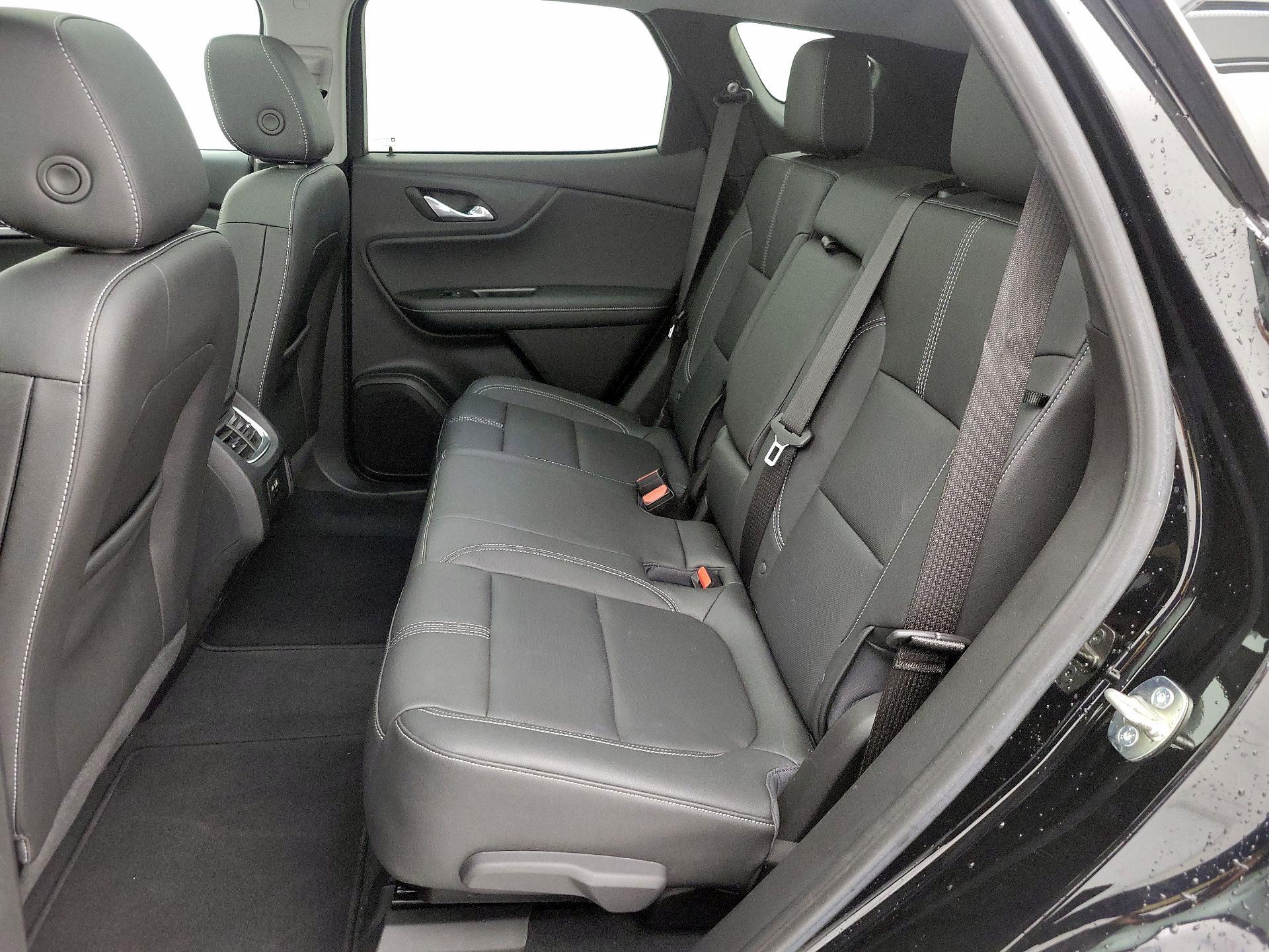 Thumbnail: 2023 Chevrolet Blazer - 19