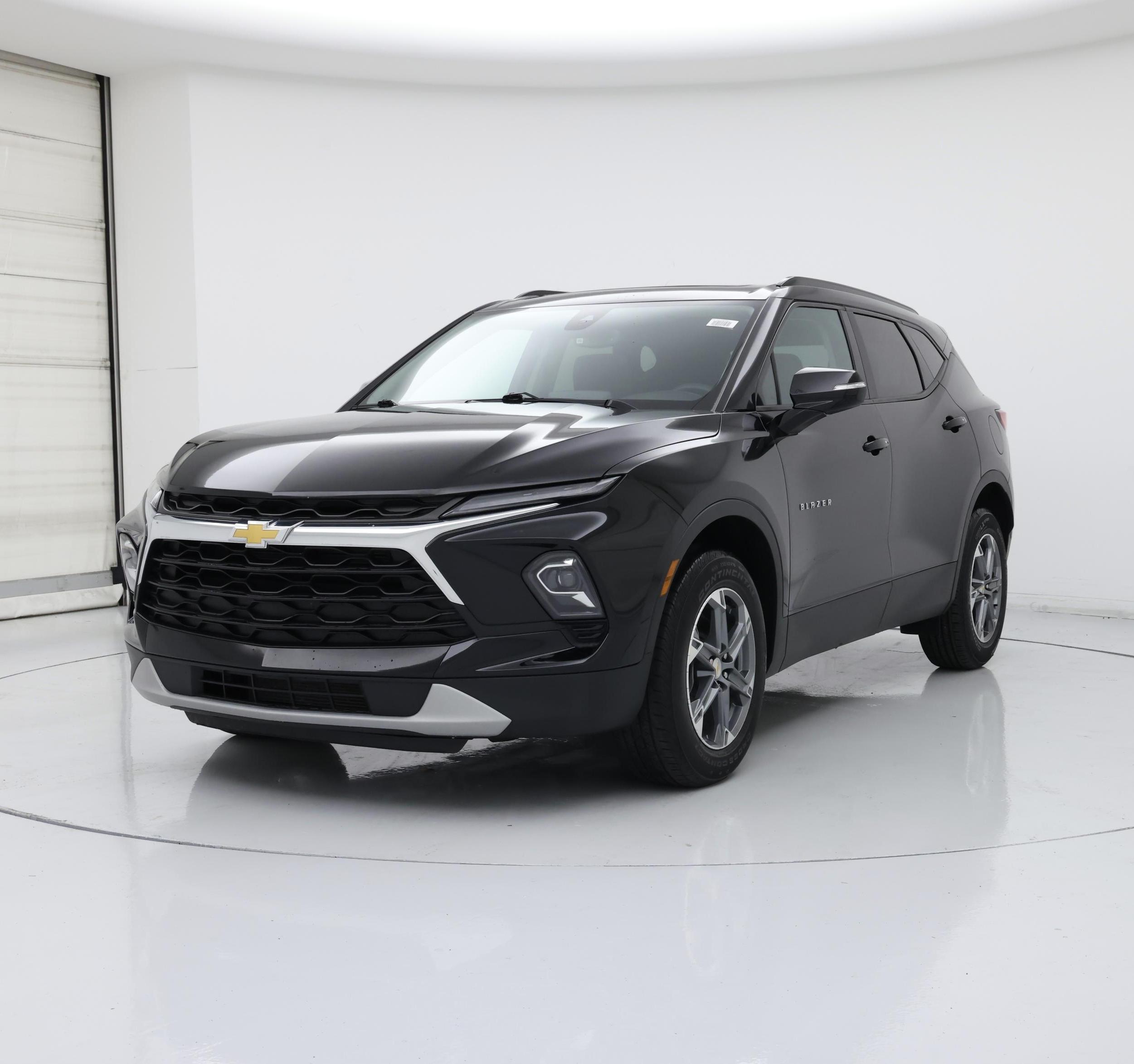 Thumbnail: 2023 Chevrolet Blazer - 4