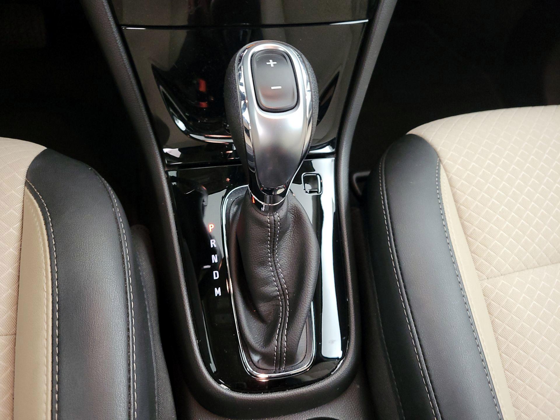 Thumbnail: 2022 Buick Encore - 17