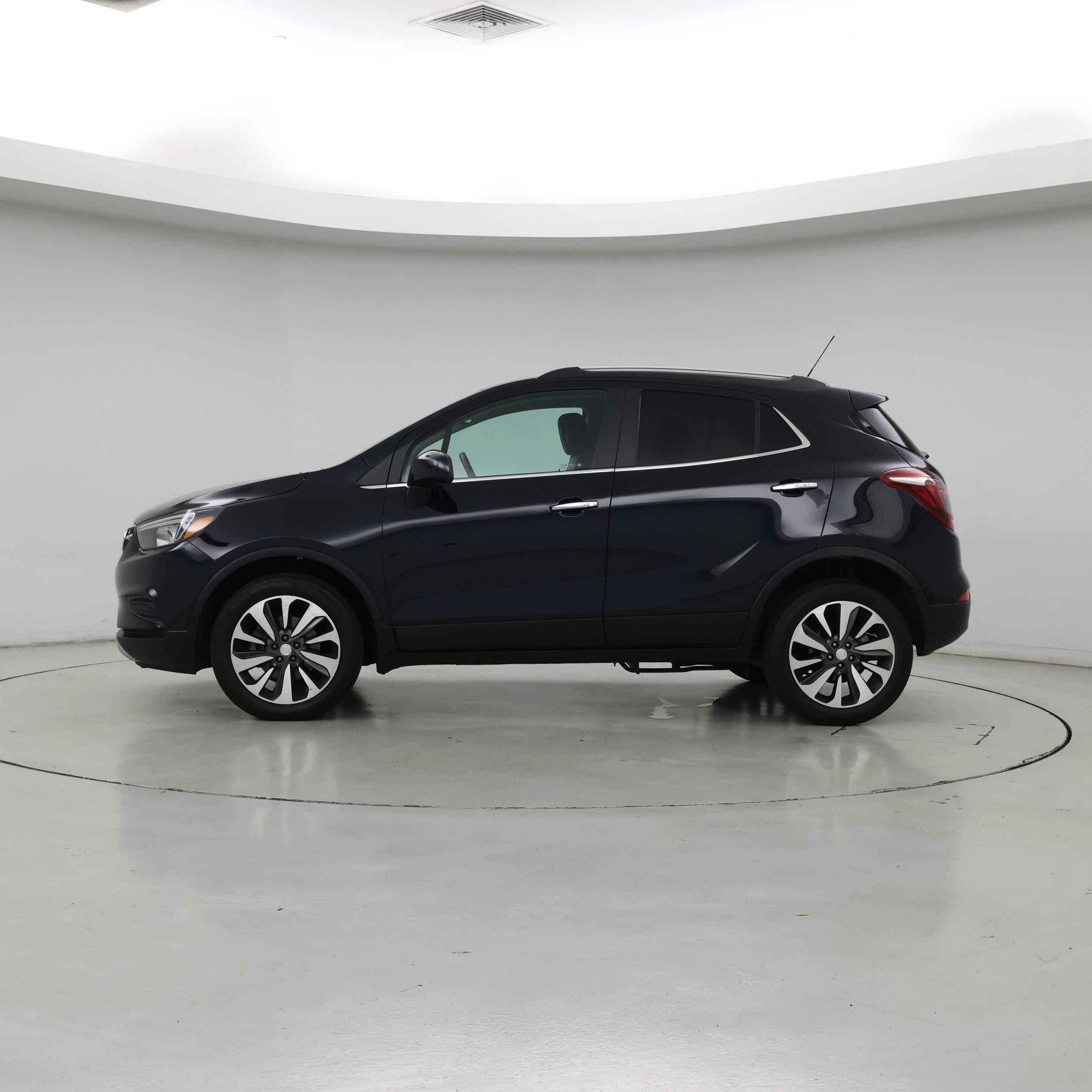 Thumbnail: 2022 Buick Encore - 3