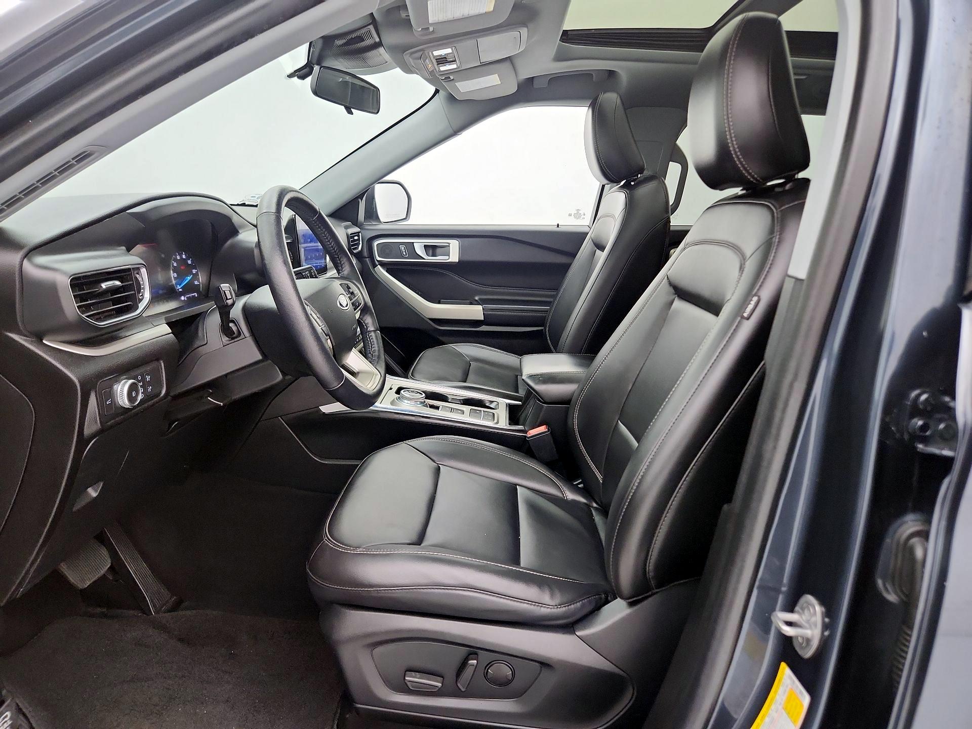 Thumbnail: 2022 Ford Explorer - 11