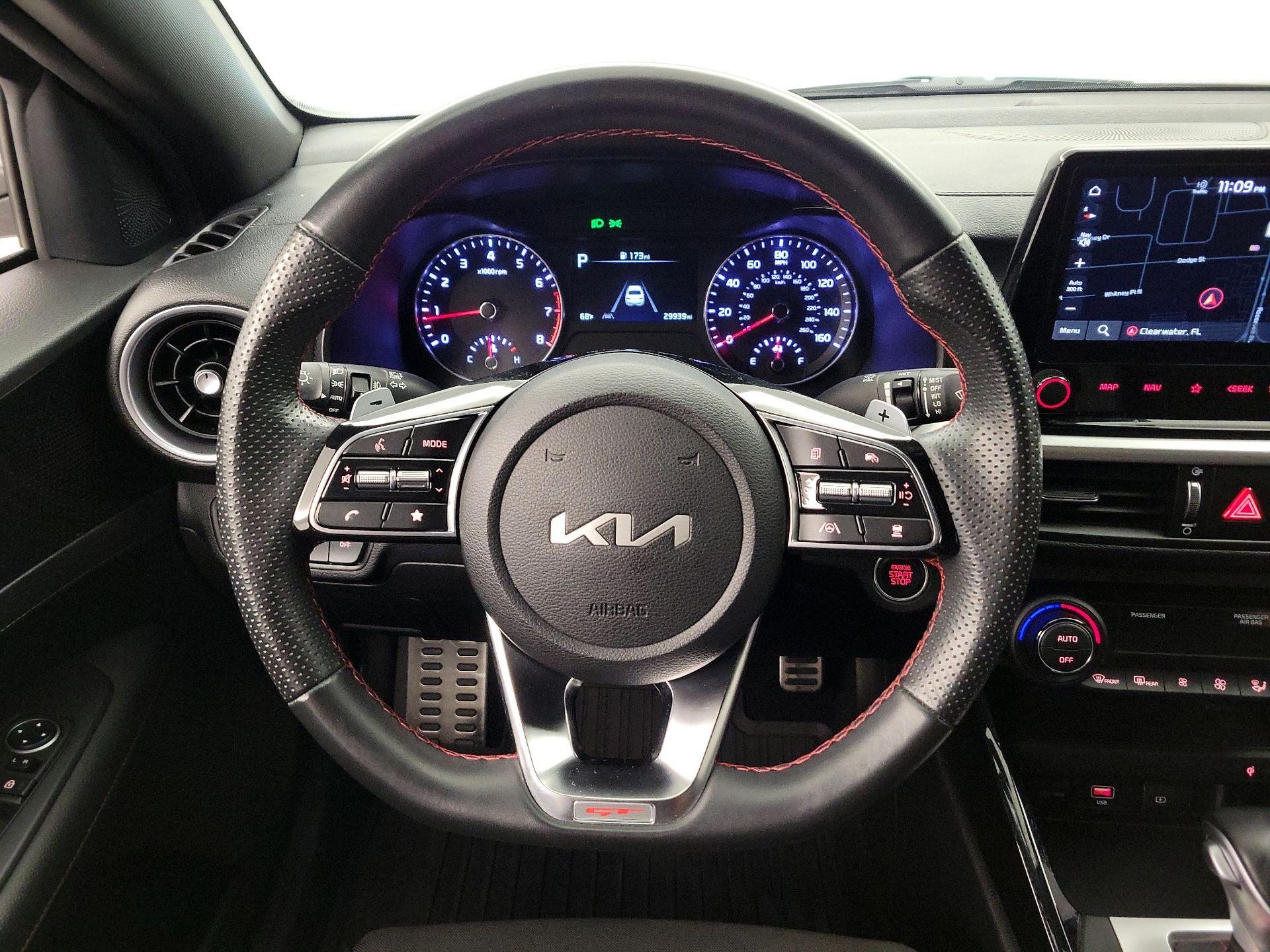 Thumbnail: 2023 Kia Forte - 10