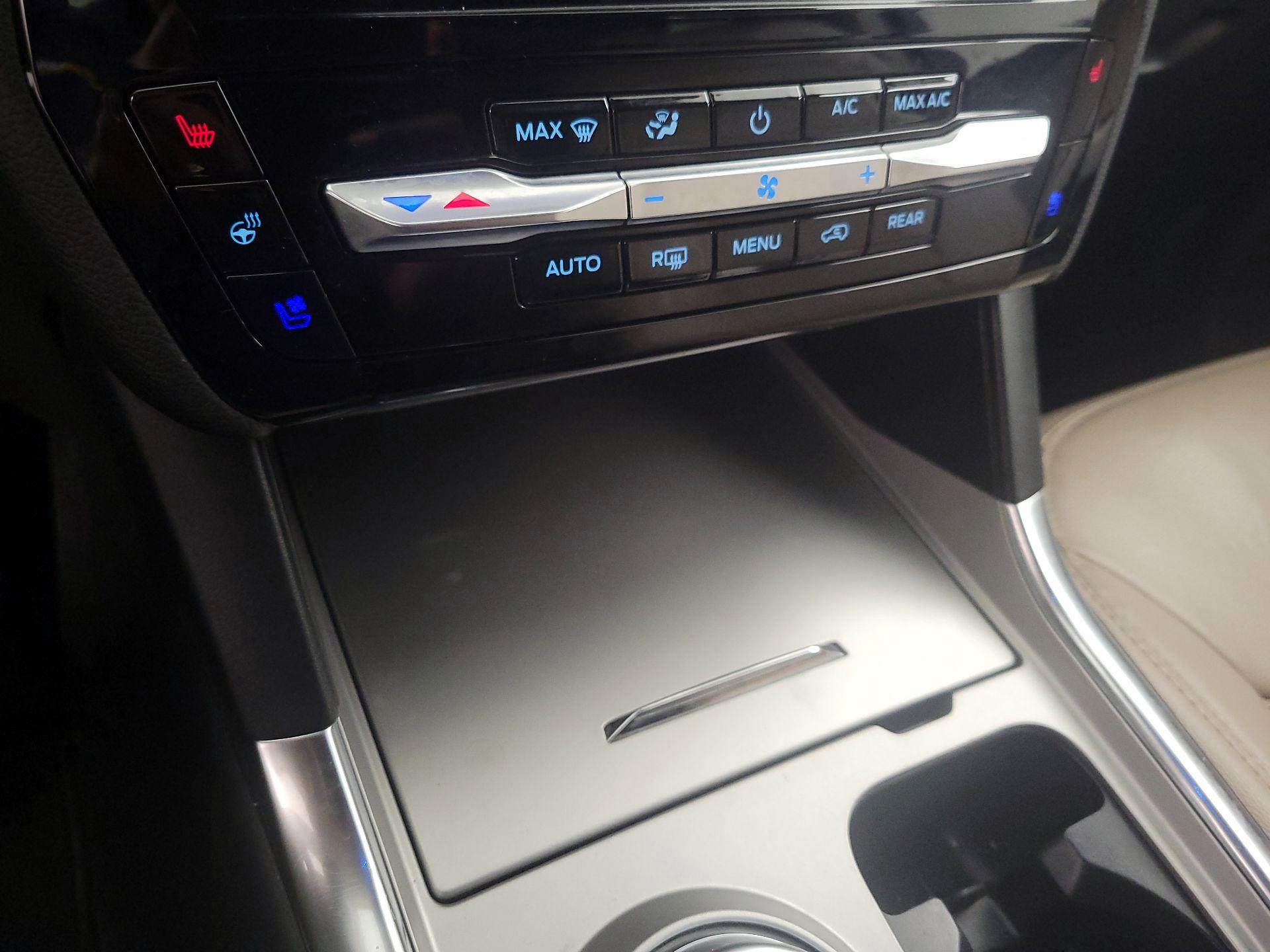 Thumbnail: 2023 Ford Explorer - 17