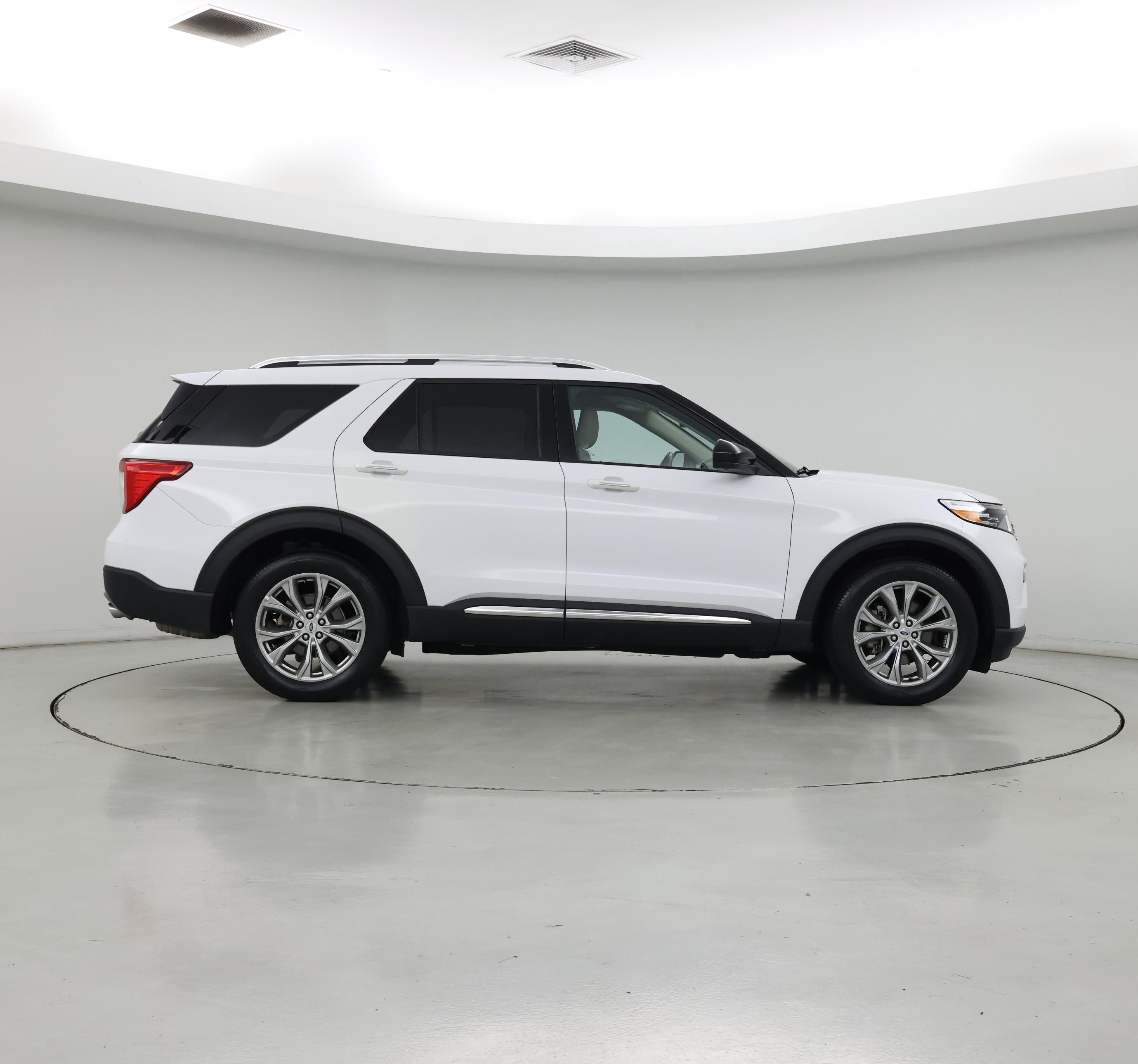 Thumbnail: 2023 Ford Explorer - 7