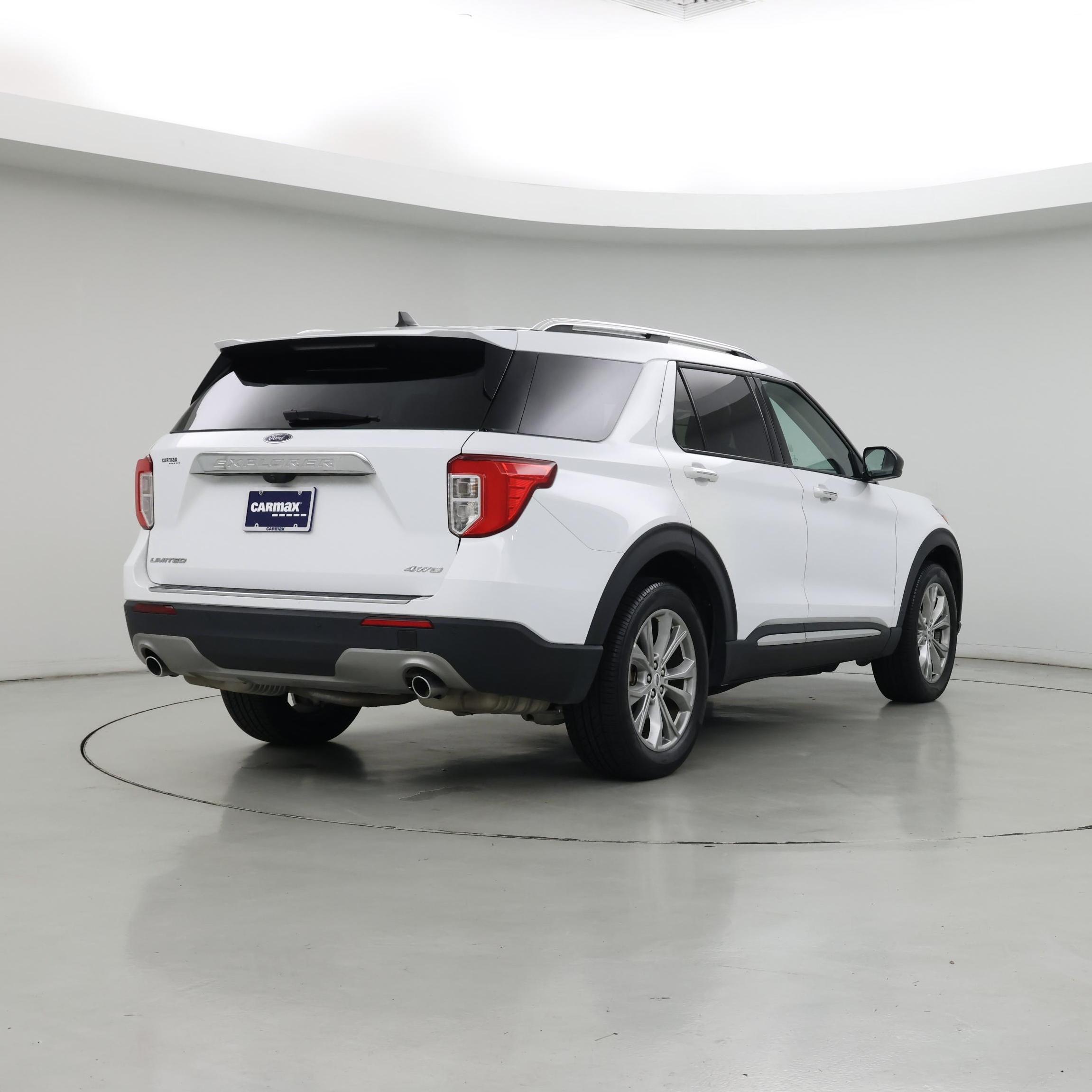 Thumbnail: 2023 Ford Explorer - 8