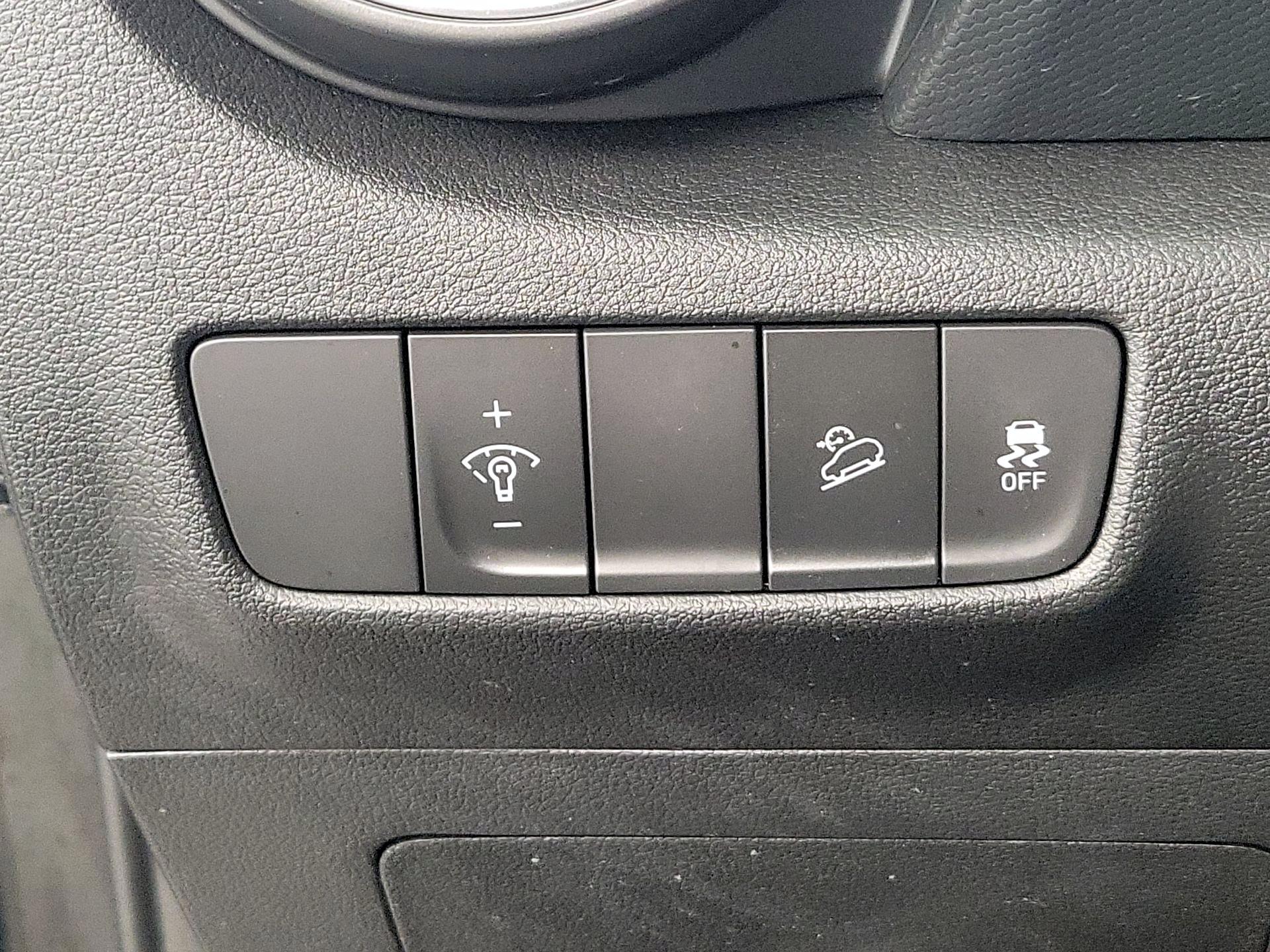 Thumbnail: 2023 Hyundai Kona - 13