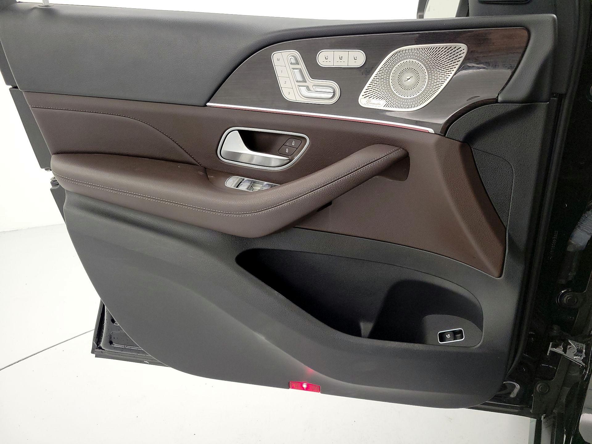 Thumbnail: 2021 Mercedes-Benz GLS - 12