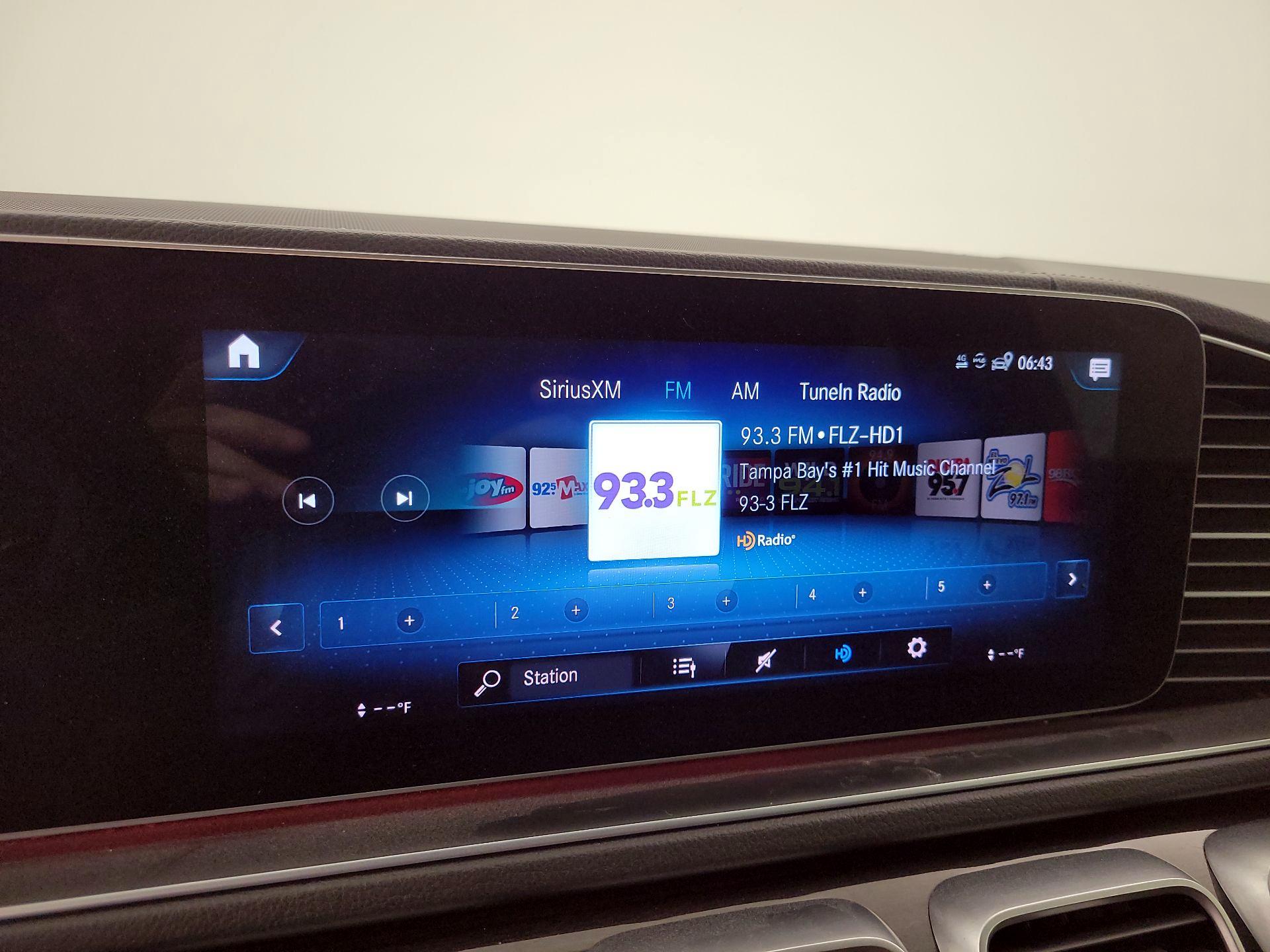 Thumbnail: 2021 Mercedes-Benz GLS - 16