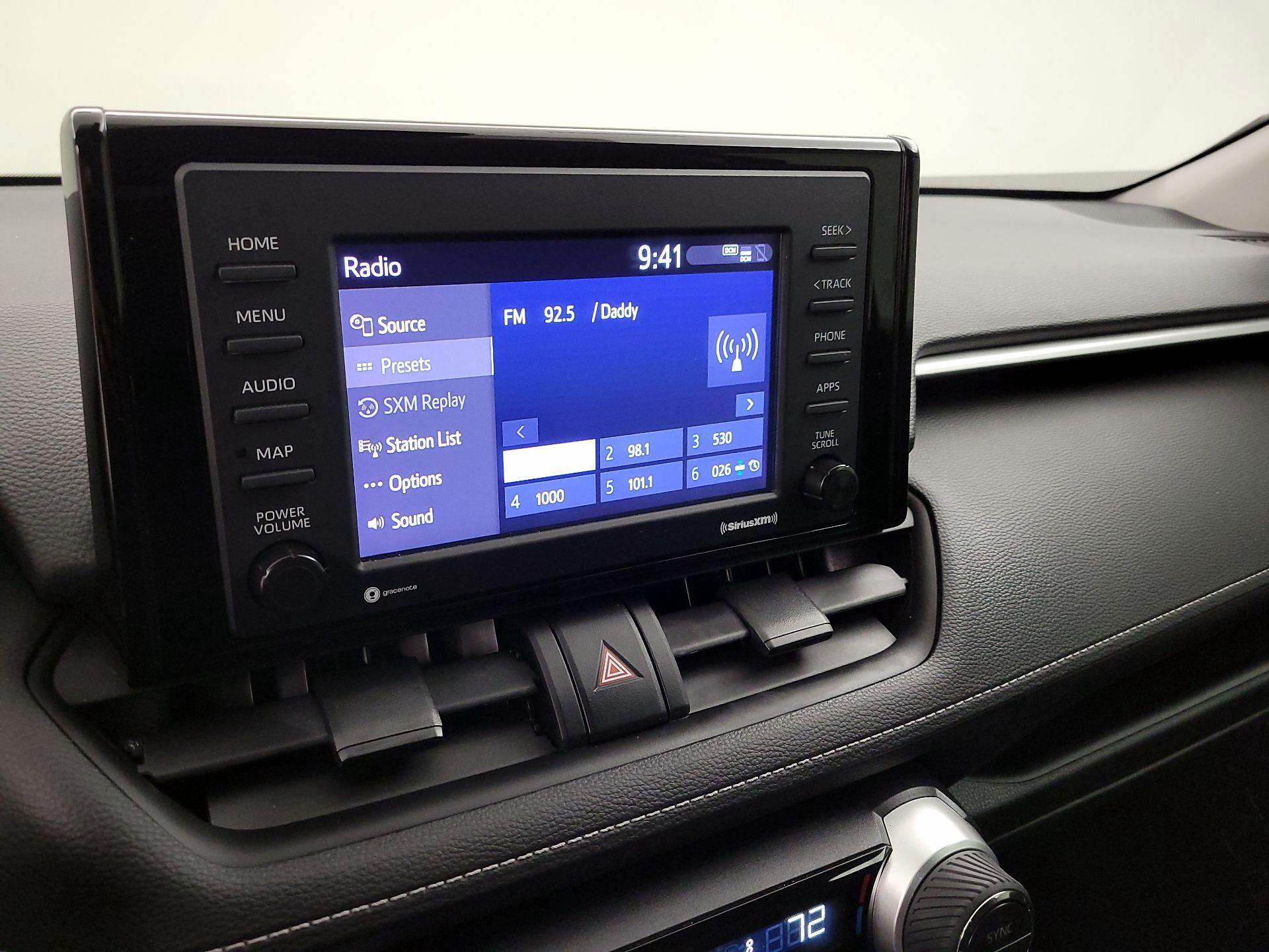 Thumbnail: 2021 Toyota RAV4 - 15