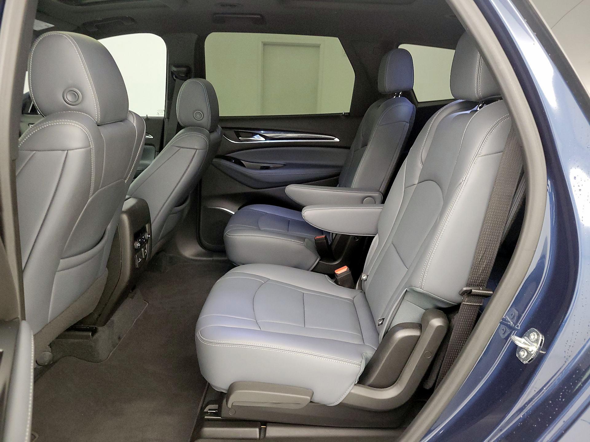 Thumbnail: 2022 Buick Enclave - 20