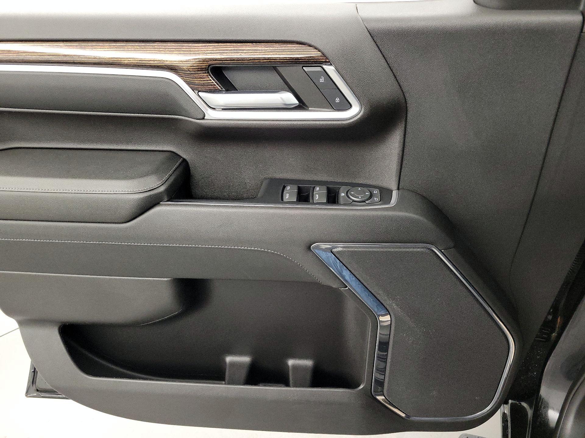 Thumbnail: 2023 GMC Sierra 1500 - 12