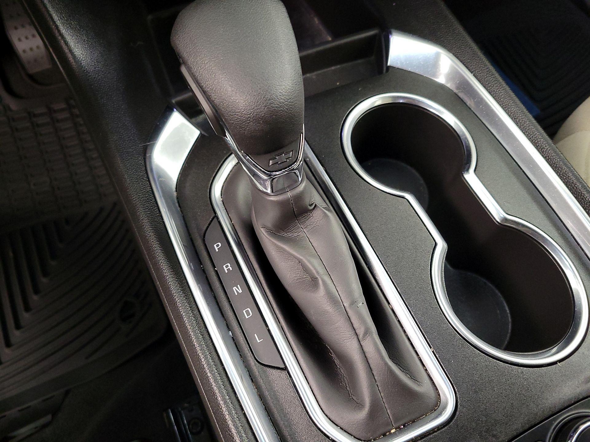 Thumbnail: 2023 Chevrolet Traverse - 15