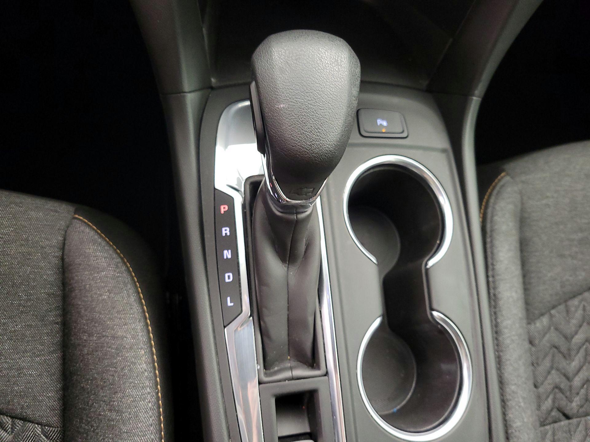 Thumbnail: 2022 Chevrolet Equinox - 18