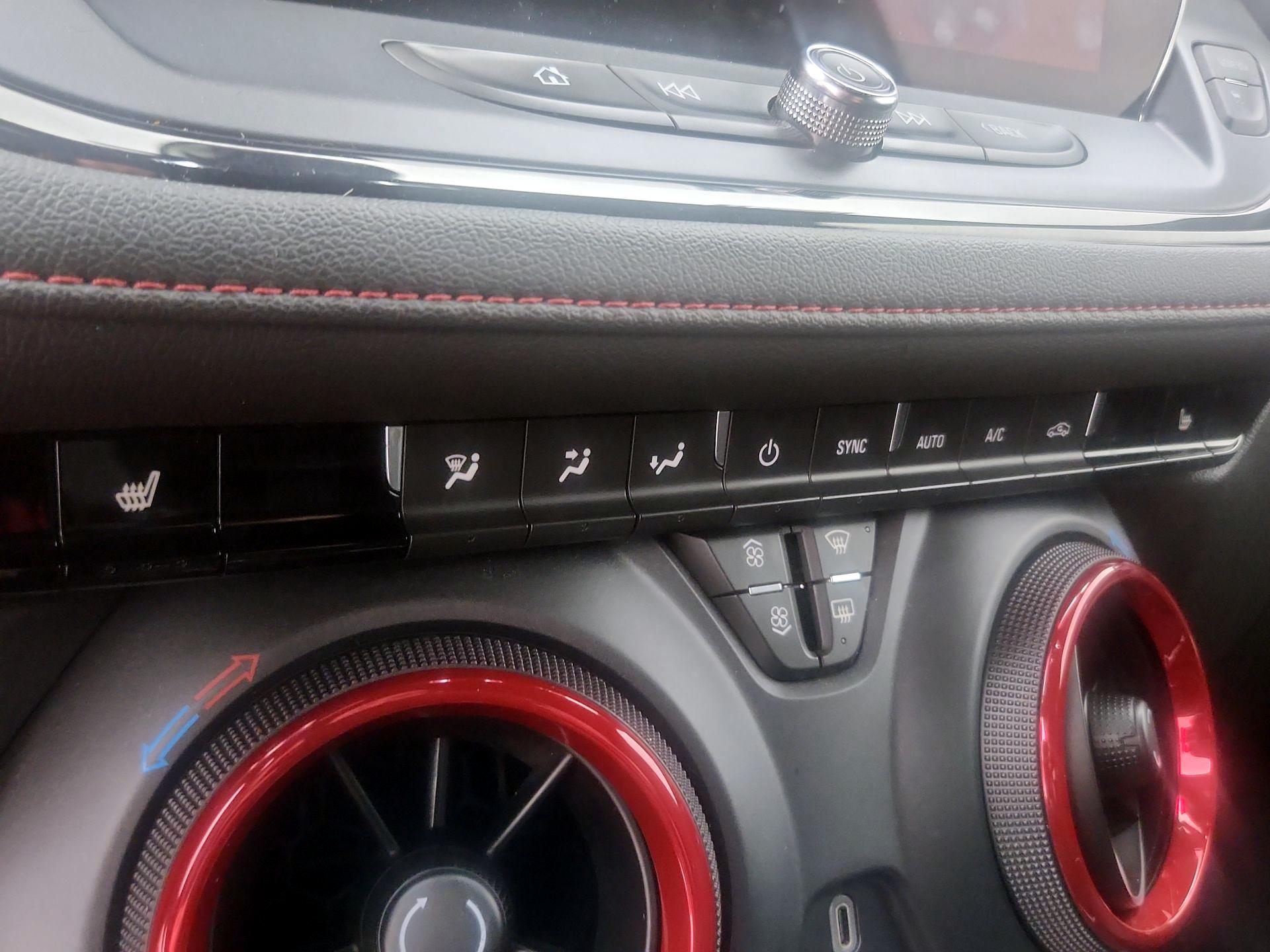 Thumbnail: 2023 Chevrolet Blazer - 17