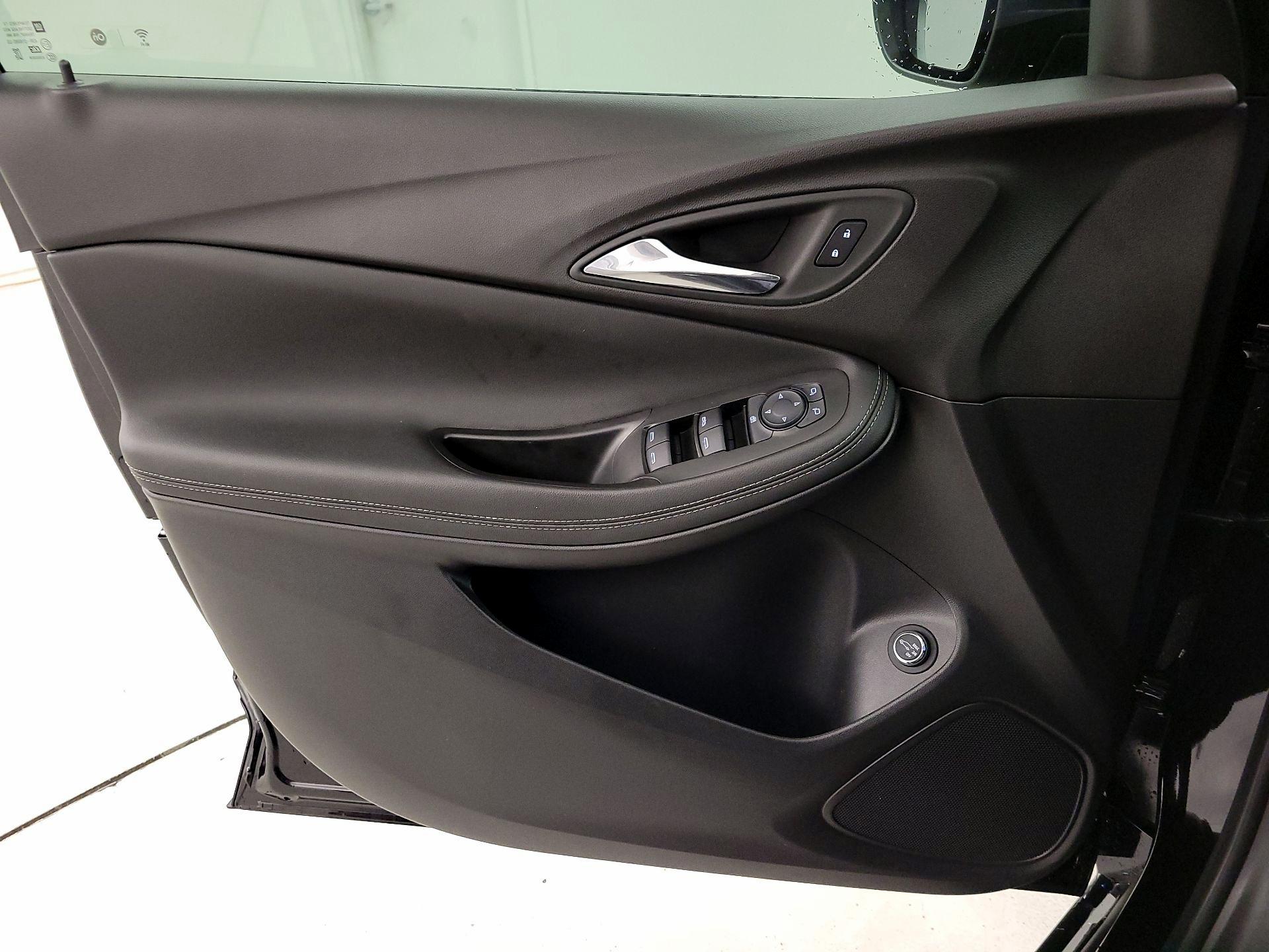 Thumbnail: 2023 Buick Encore GX - 12