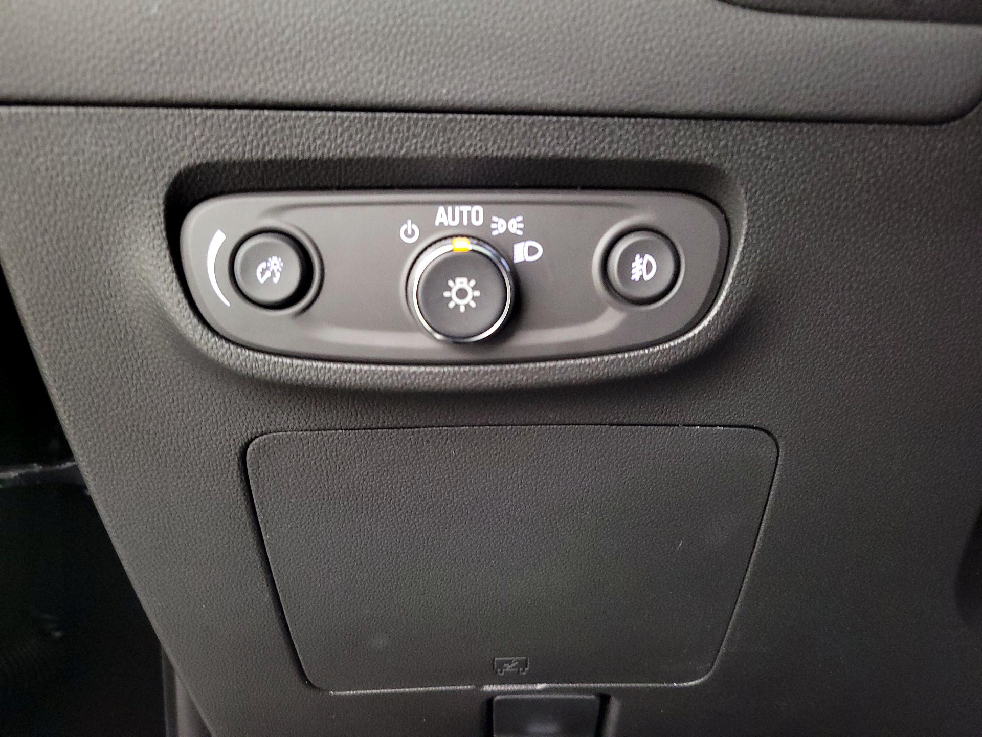 Thumbnail: 2023 Buick Encore GX - 13