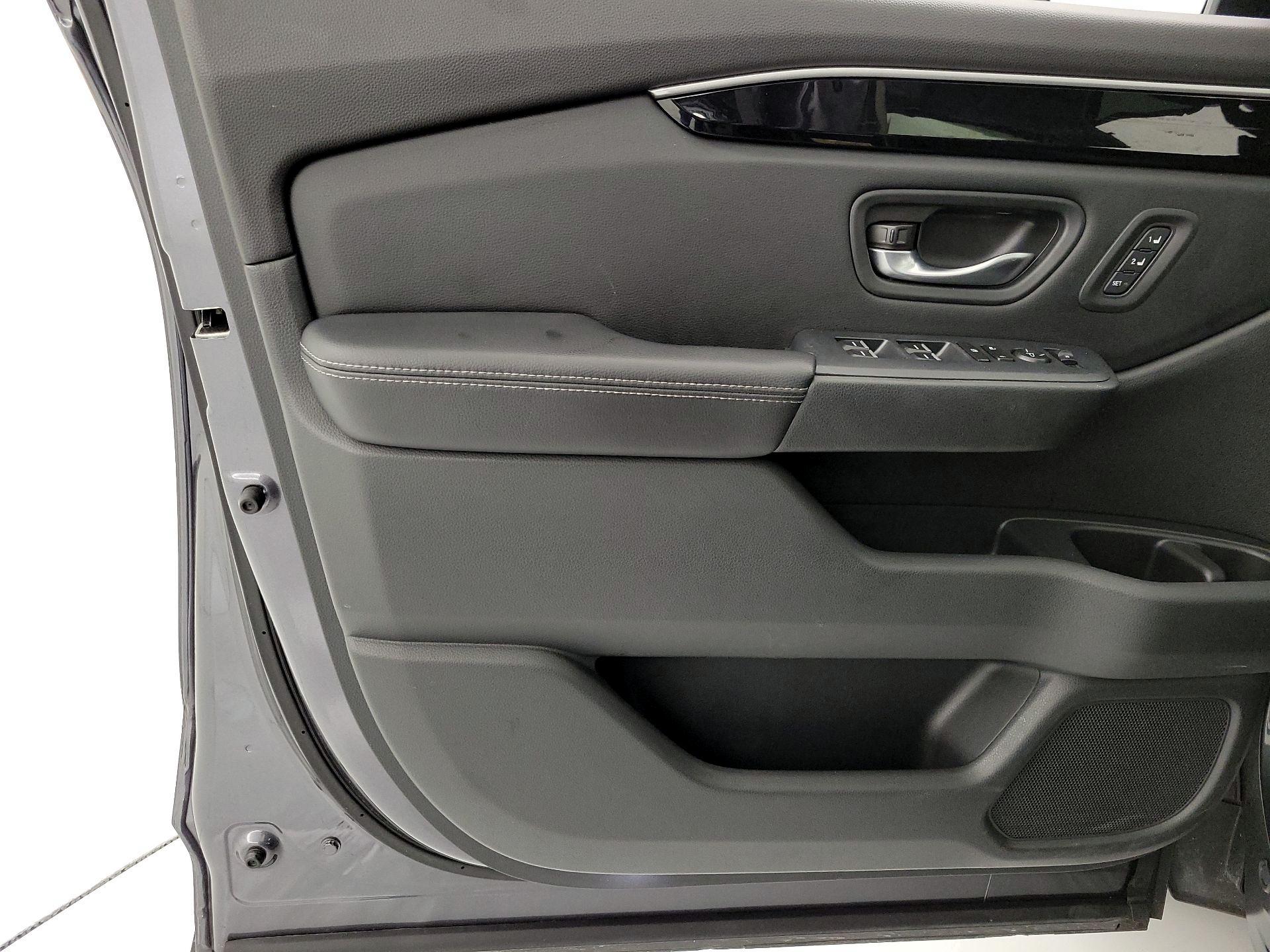 Thumbnail: 2023 Honda Pilot - 12